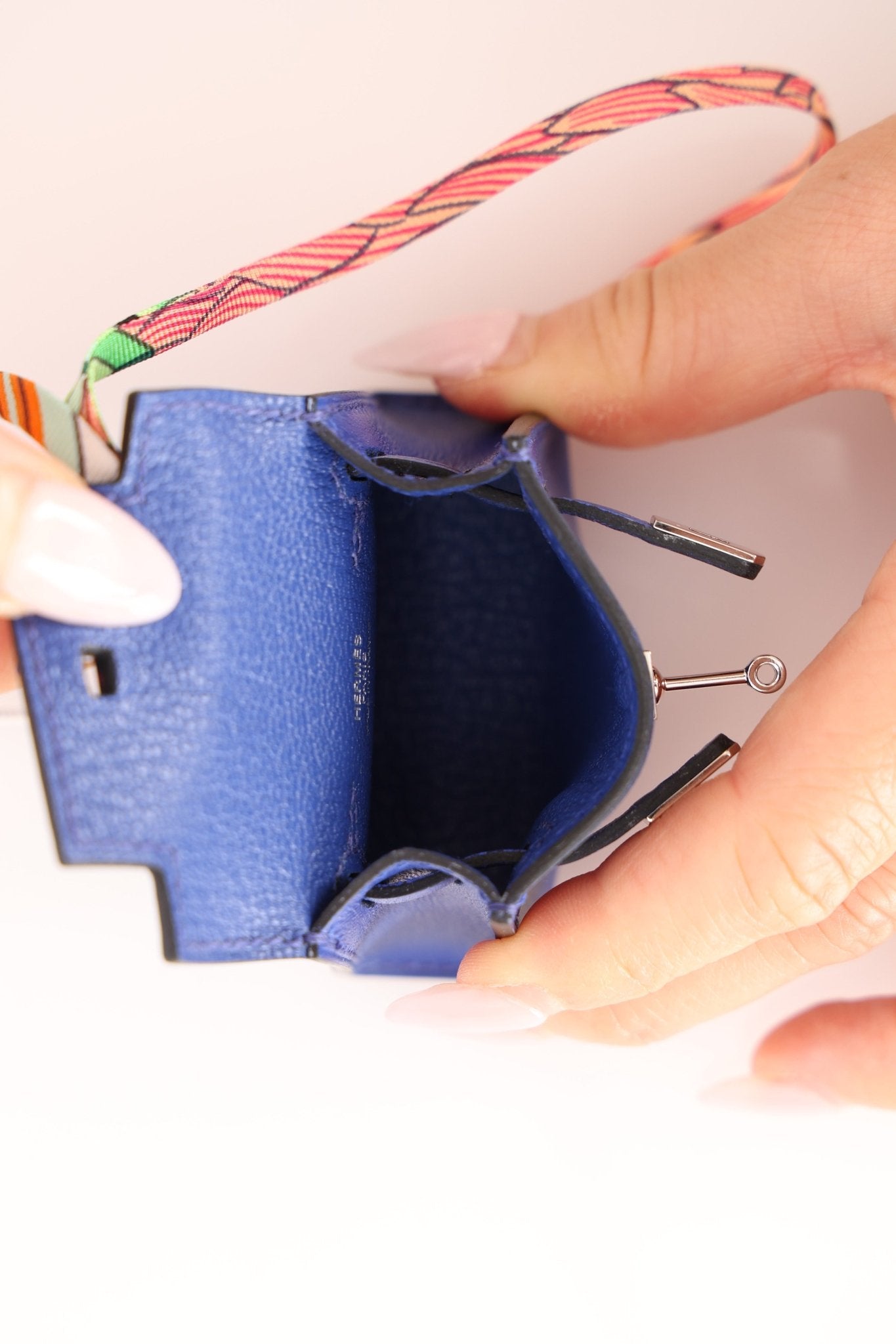 Hermès 2021 Tadelakt Bleu Electrique Micro Kelly Twilly PHW - FashioNica