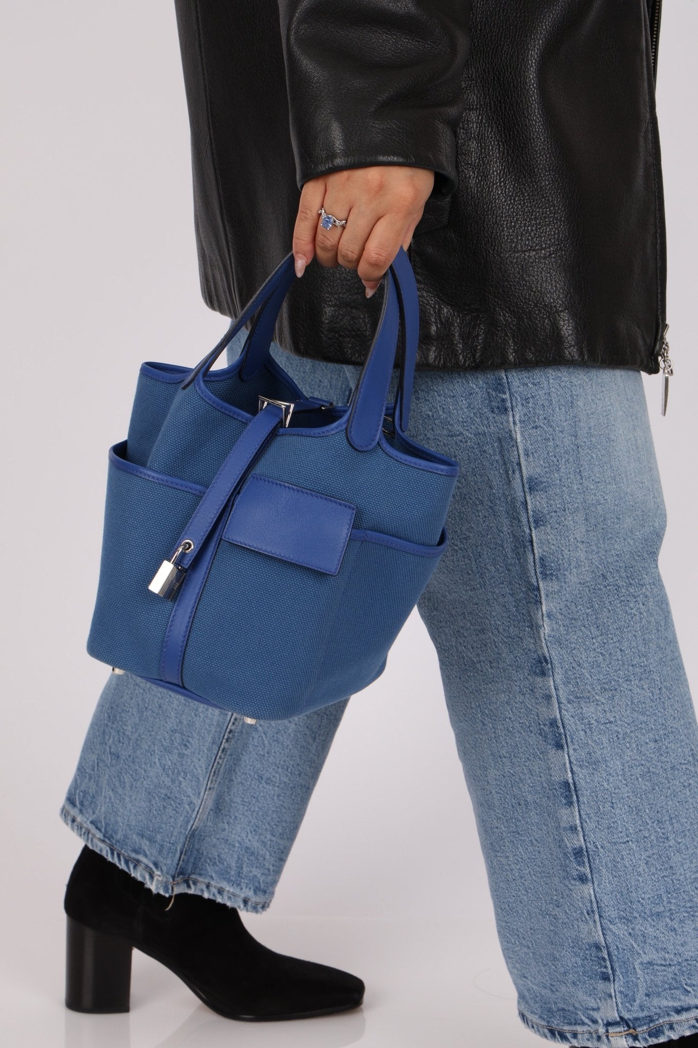 Hermès 2022 Bleu France Cargo Picotin 18 - FashioNica