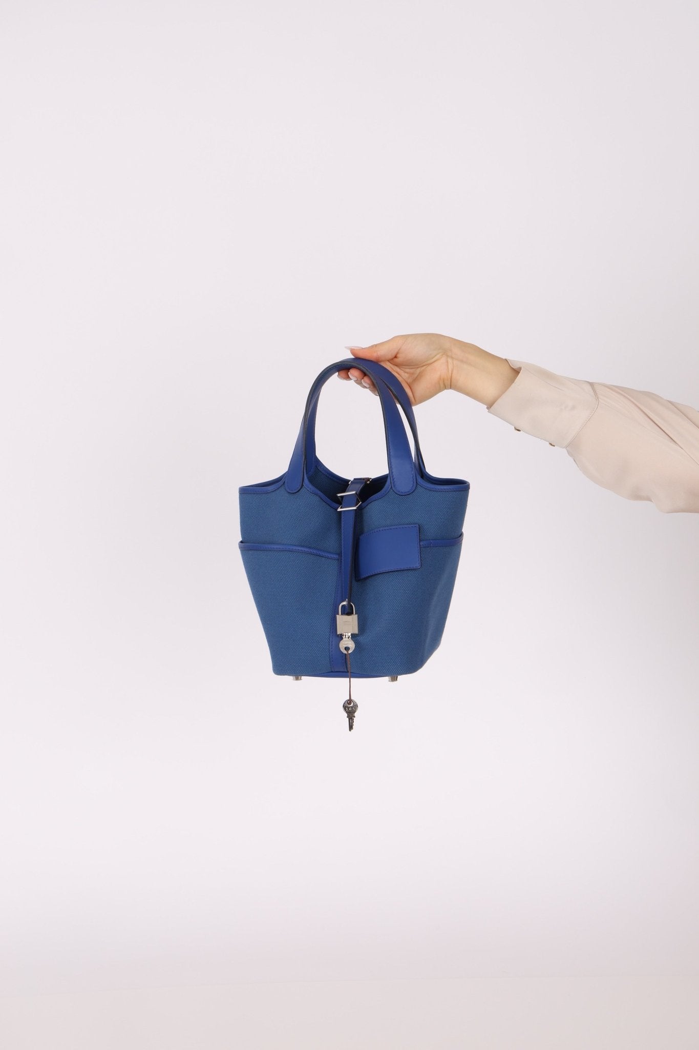 Hermès 2022 Bleu France Swift and Canvas Cargo Picotin 18 PHW - FashioNica