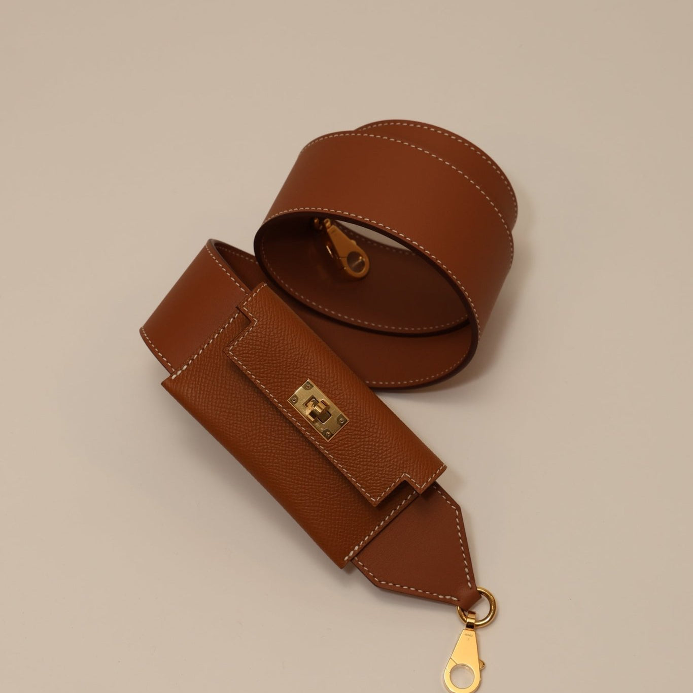Hermès 2022 Gold Epsom and Swift Kelly Pocket Bag Strap - FashioNica