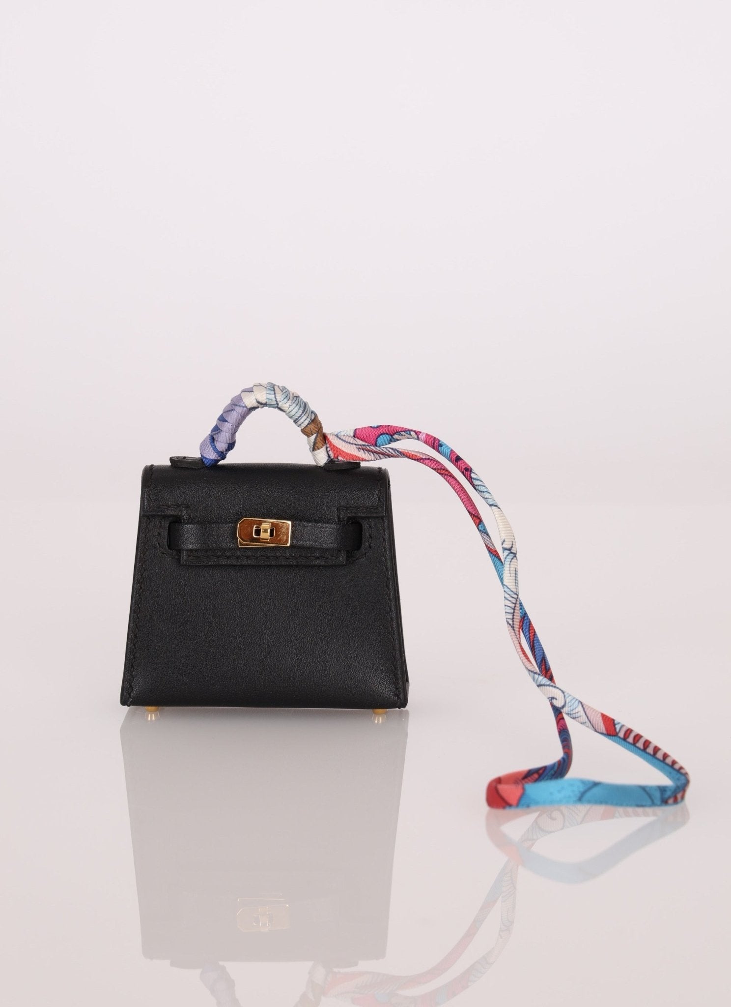 Hermès 2022 Noir Tadelakt Micro Kelly Twilly - FashioNica
