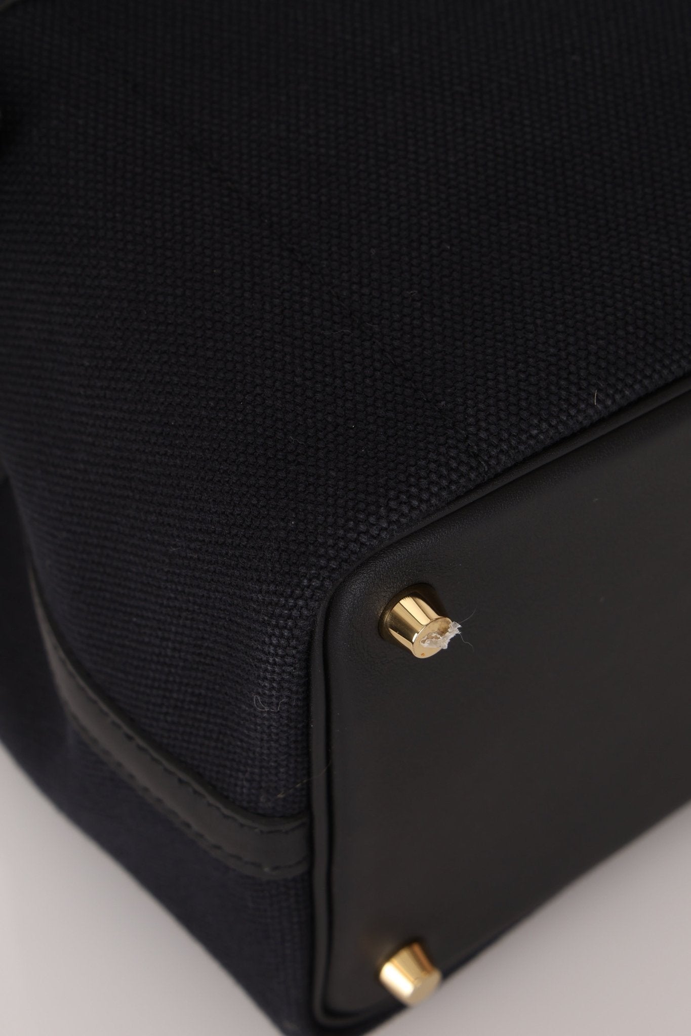 Hermès 2022 Noir Toile Goeland Swift Cargo Picotin Lock 18 GHW - FashioNica