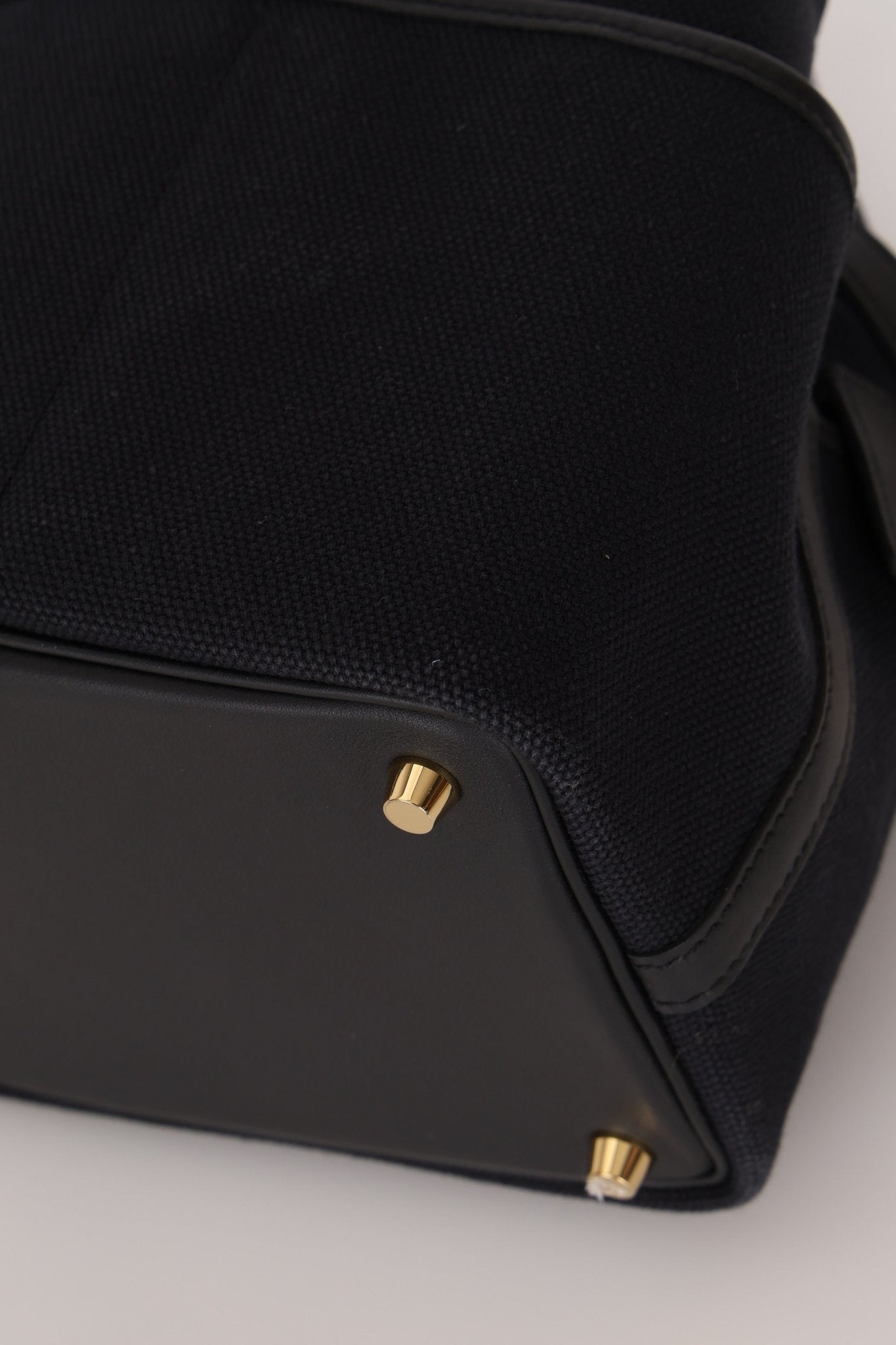 Hermès 2022 Noir Toile Goeland Swift Cargo Picotin Lock 18 GHW - FashioNica