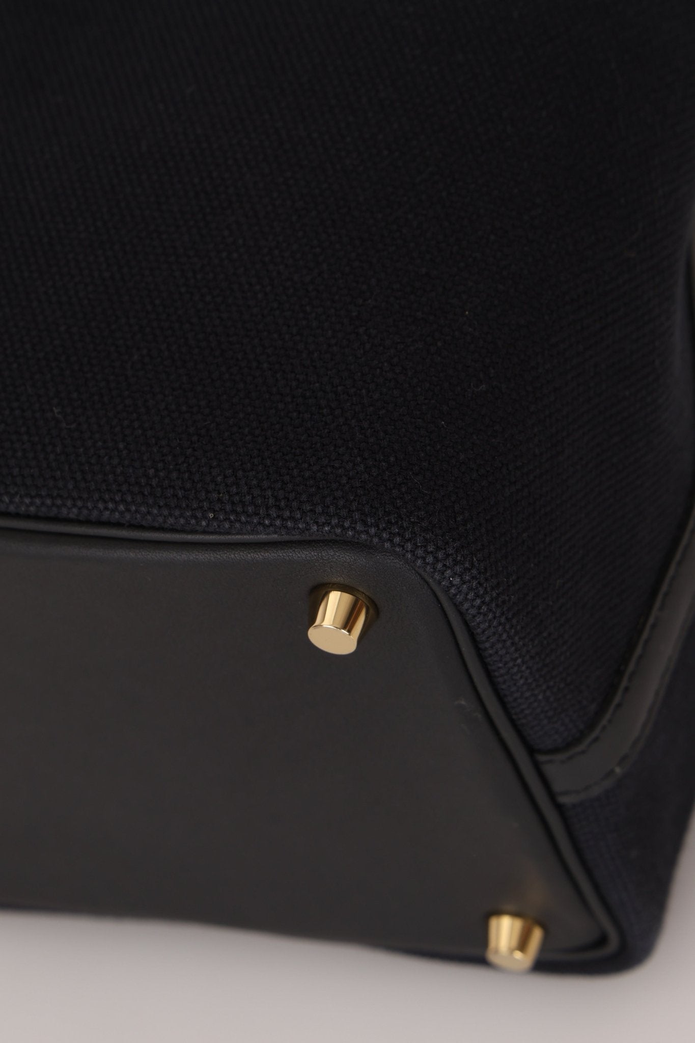 Hermès 2022 Noir Toile Goeland Swift Cargo Picotin Lock 18 GHW - FashioNica