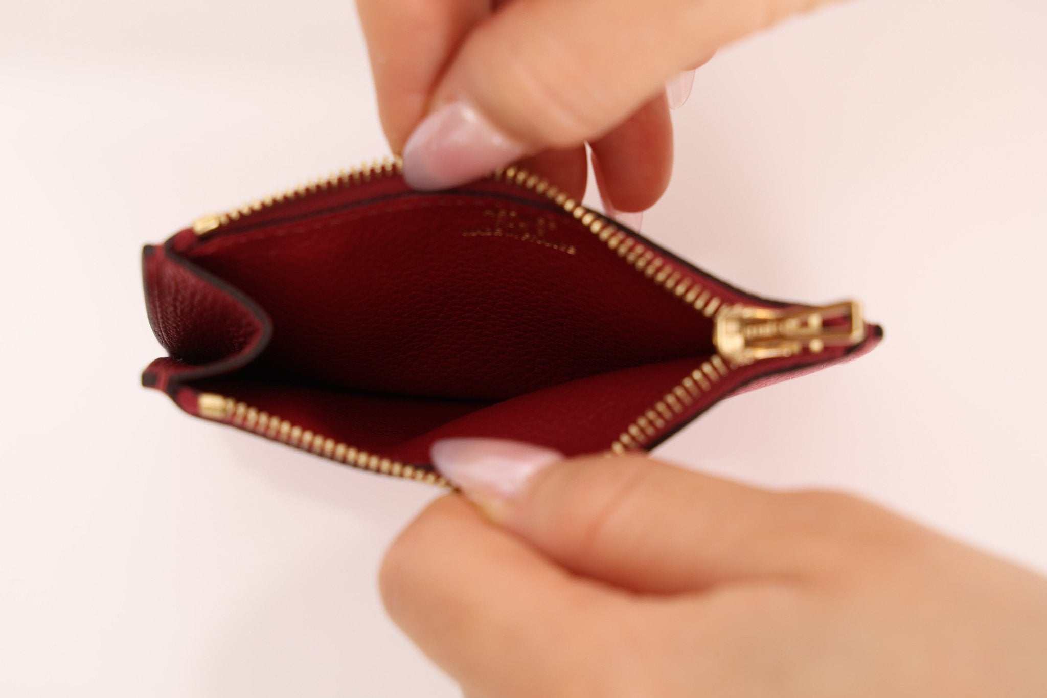 Hermes 2022 Rouge H Evercolor Constance Slim Wallet - FashioNica