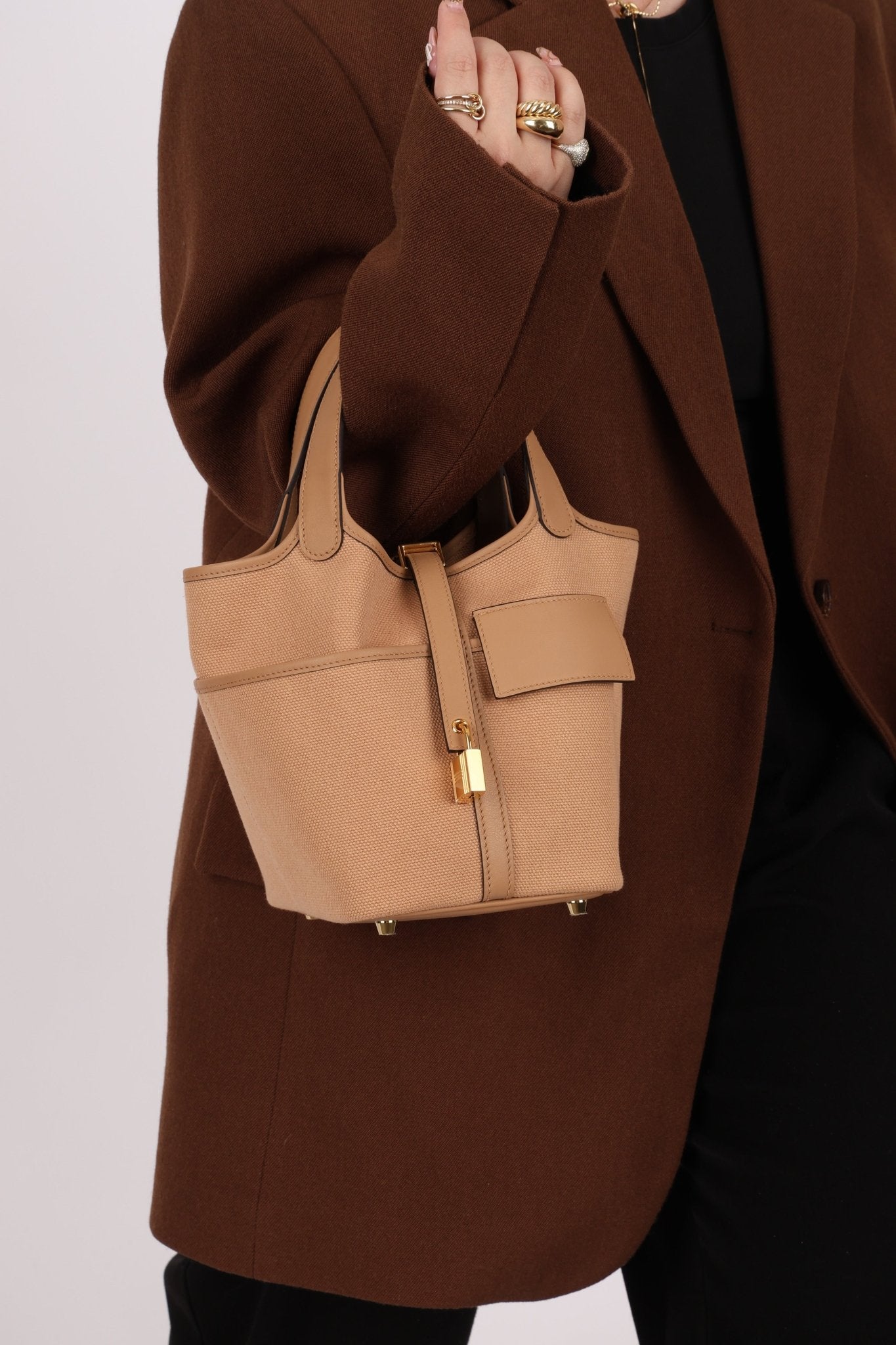 Hermès 2023 Chai Swift Cargo Picotin 18 GHW - FashioNica