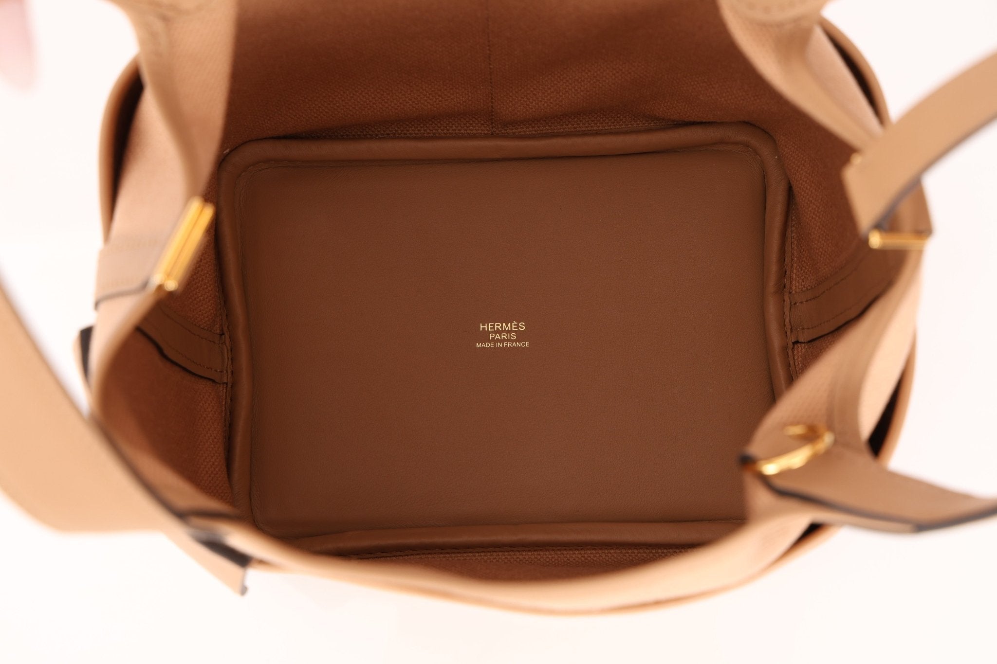 Hermès 2023 Chai Swift Cargo Picotin 18 GHW - FashioNica