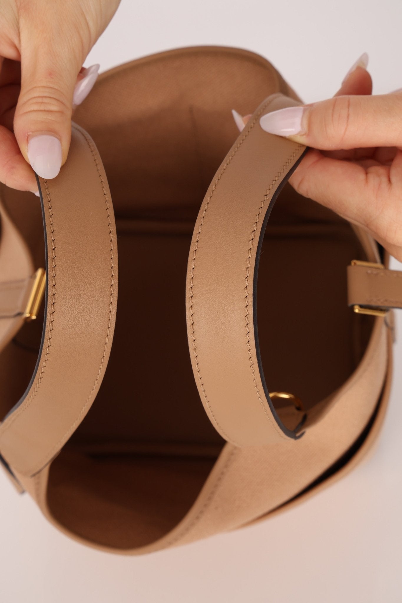 Hermès 2023 Chai Swift Cargo Picotin 18 GHW - FashioNica