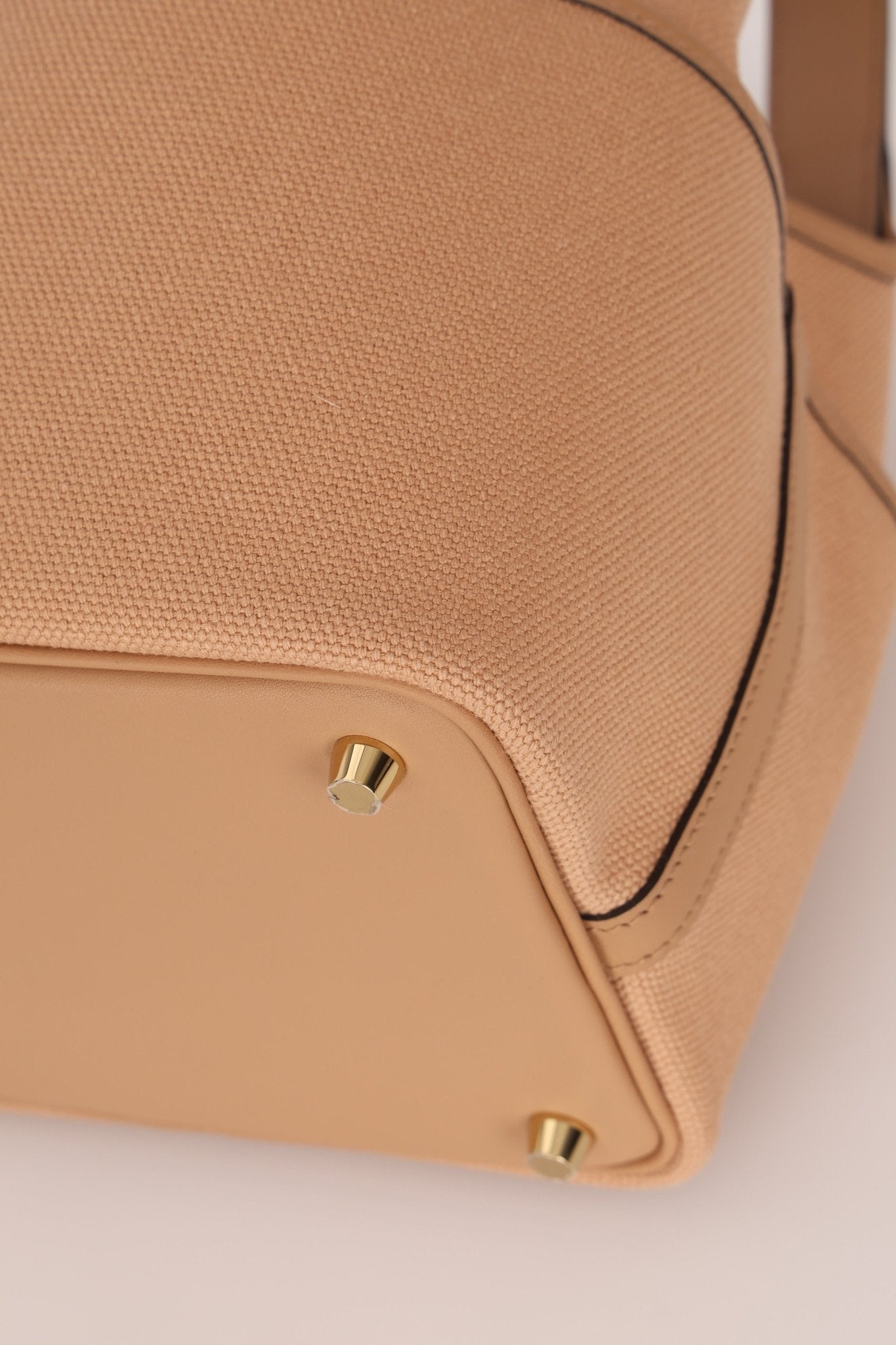 Hermès 2023 Chai Swift Cargo Picotin 18 GHW - FashioNica