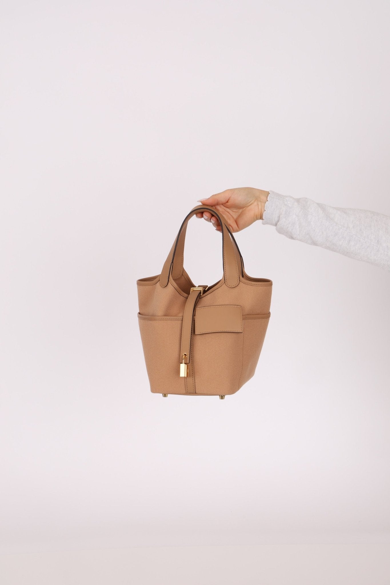Hermès 2023 Chai Swift Cargo Picotin 18 GHW - FashioNica