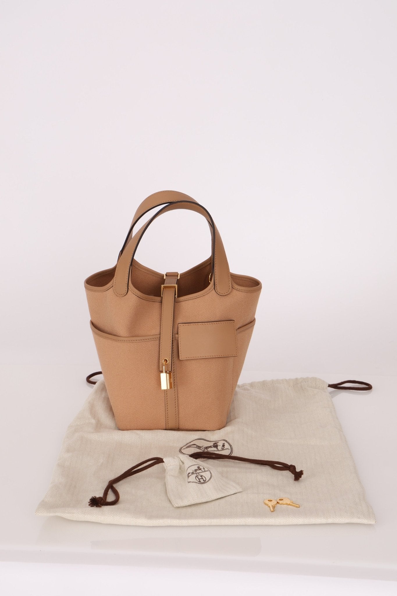 Hermès 2023 Chai Swift Cargo Picotin 18 GHW - FashioNica