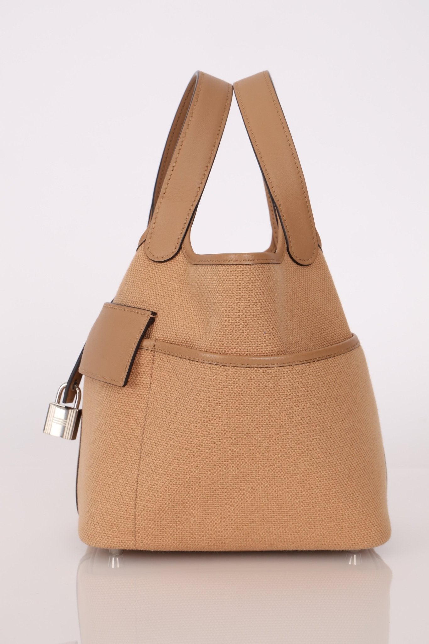 Hermès 2023 Chai Swift Cargo Picotin Lock 18 PHW - FashioNica