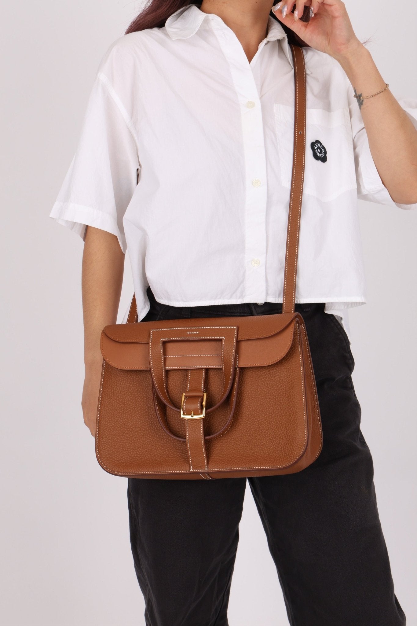 Hermès 2023 Clemence Gold Halzan 31 GHW - FashioNica