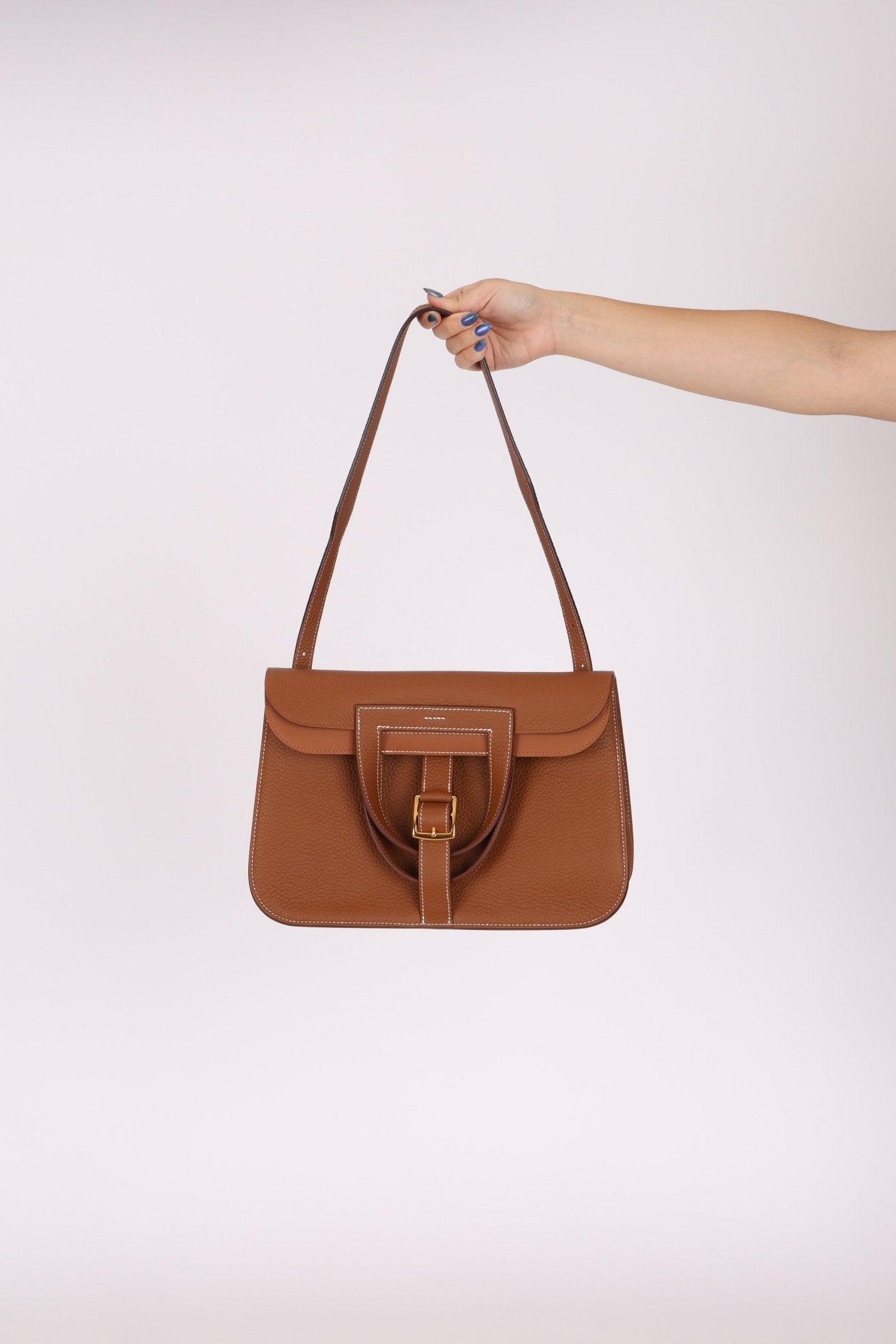 Hermès 2023 Clemence Gold Halzan 31 GHW - FashioNica