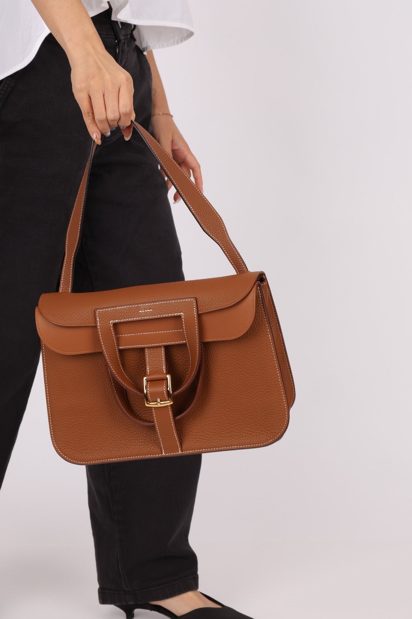 Hermès 2023 Clemence Gold Halzan 31 GHW - FashioNica