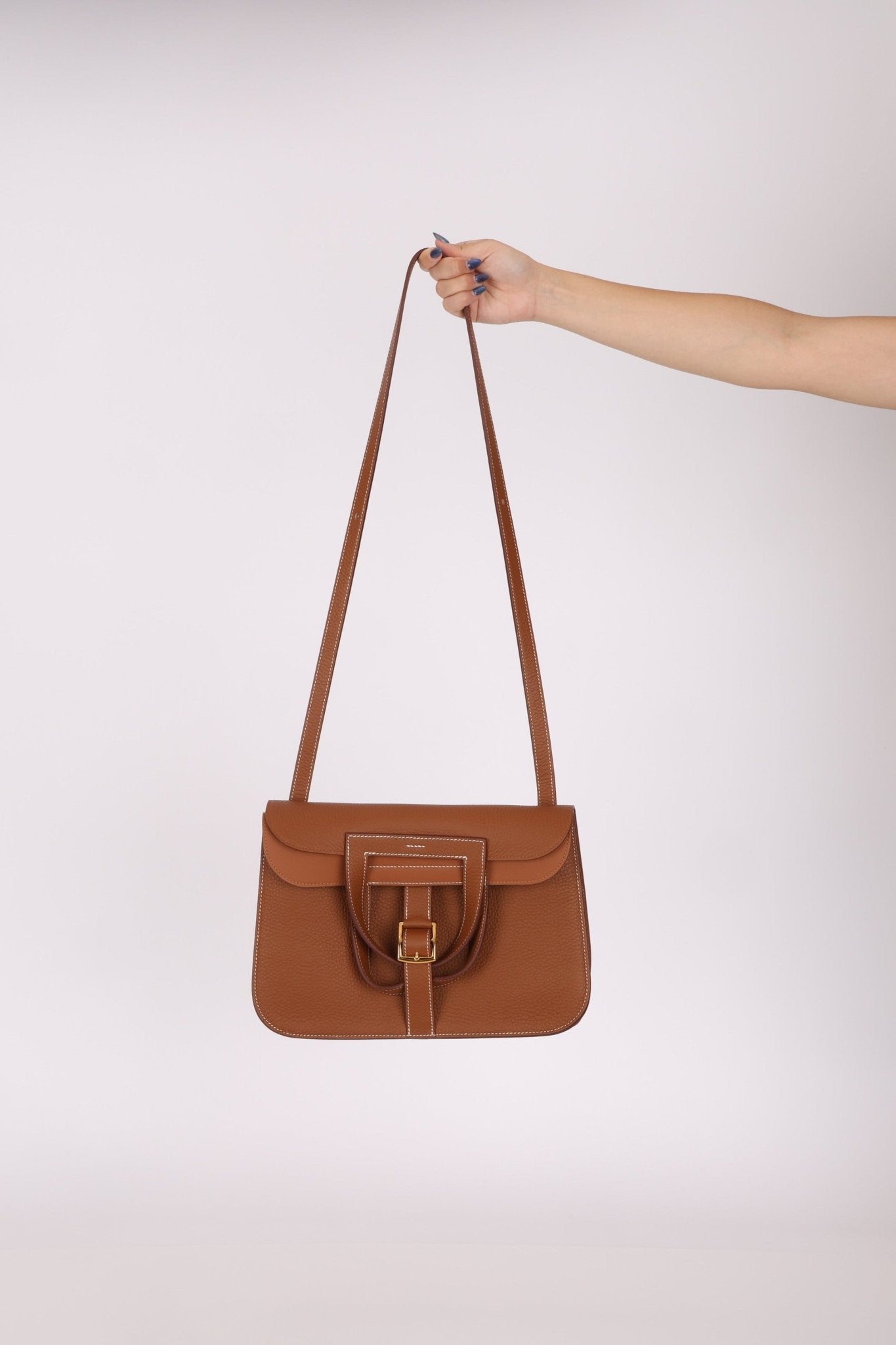 Hermès 2023 Clemence Gold Halzan 31 GHW - FashioNica