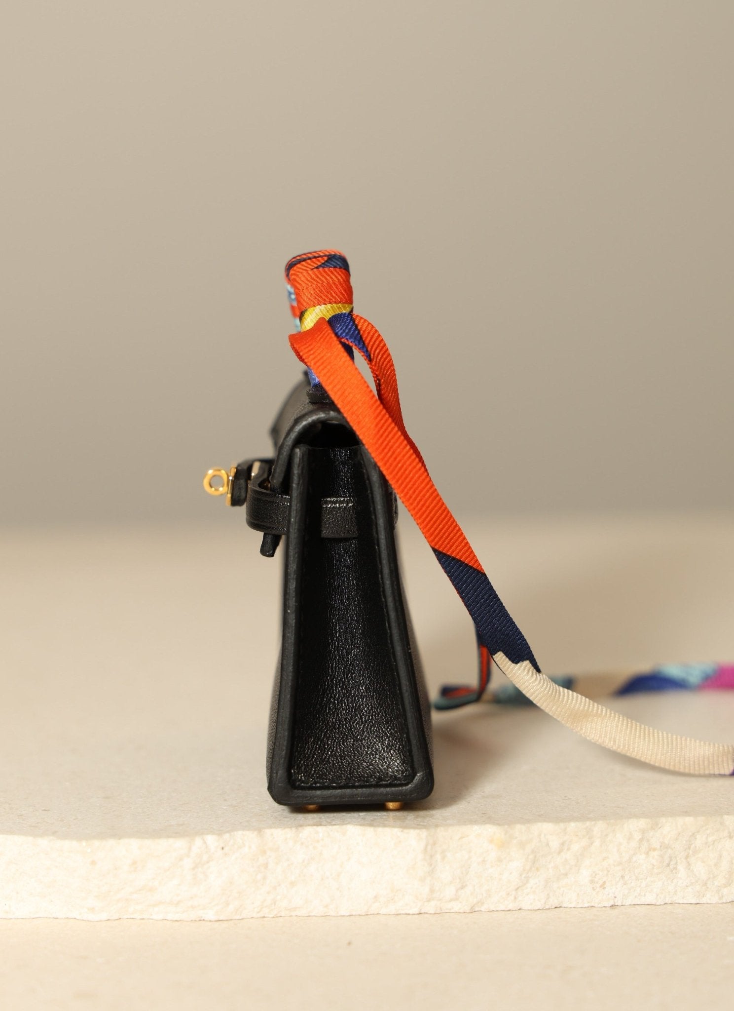 Hermès 2023 Micro Kelly Noir Tadelakt Twilly Bag Charm - FashioNica