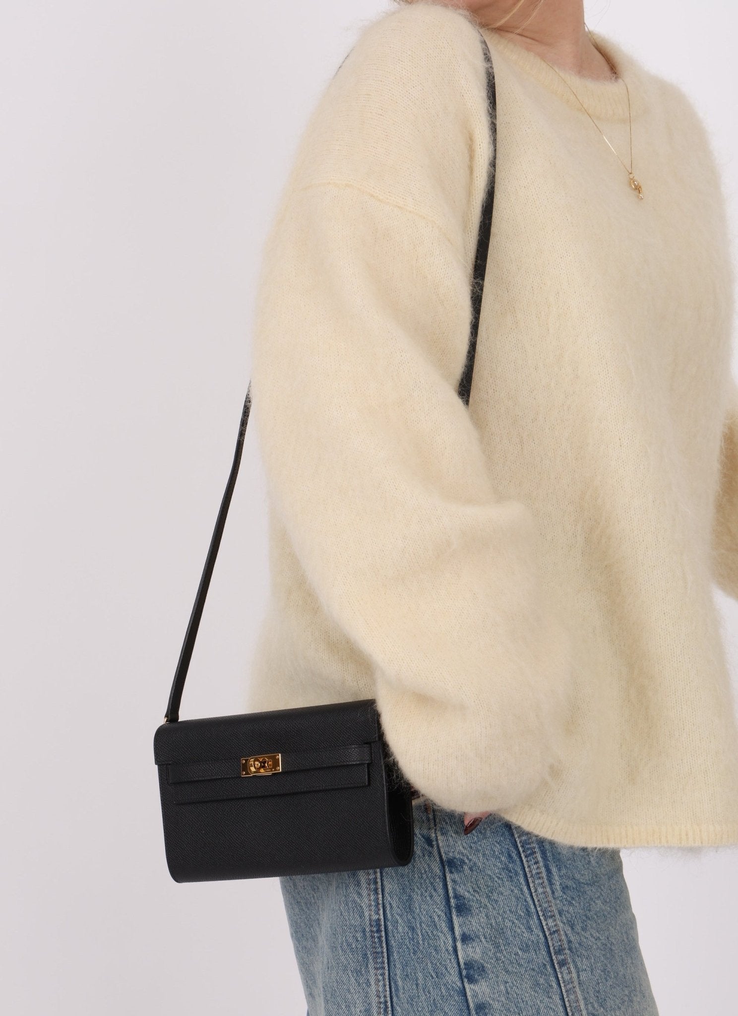 Hermès 2023 Noir Epsom Kelly To Go Wallet GHW - FashioNica