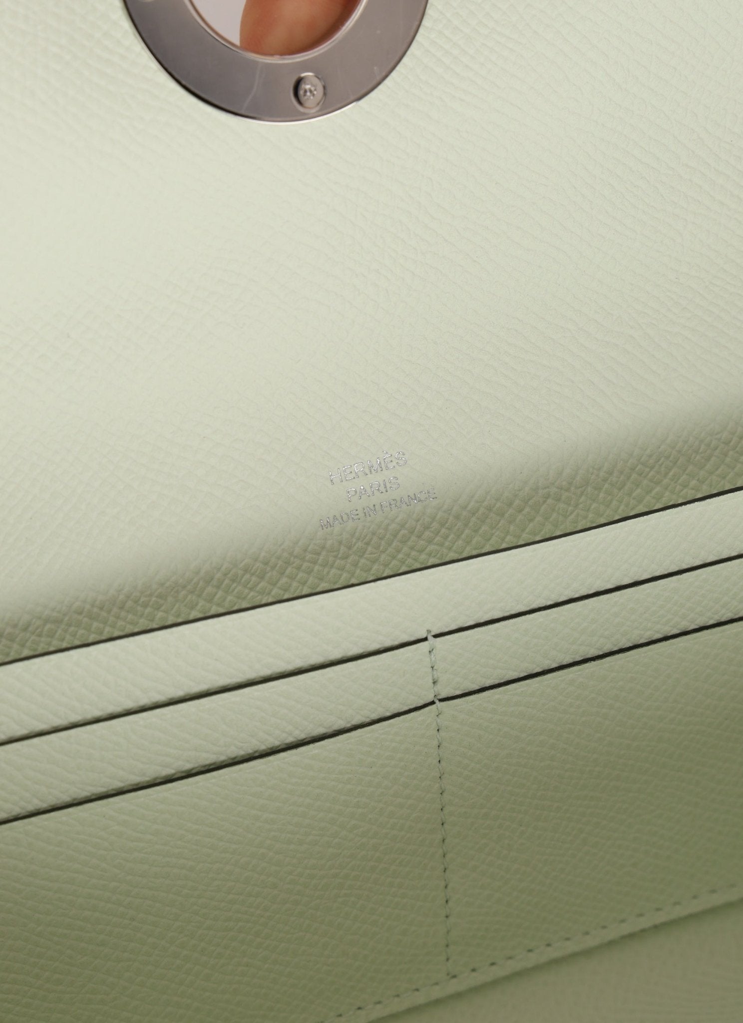 Hermès 2023 Vert Fizz Chaine d’Ancre To Go Wallet Epsom PHW - FashioNica