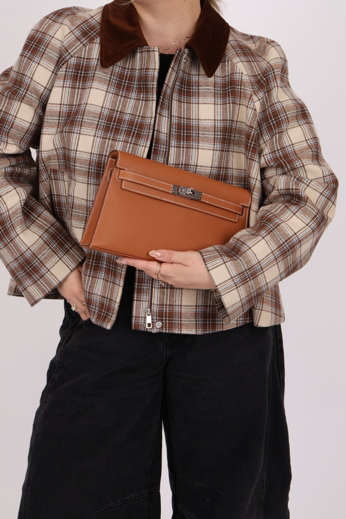 Hermès 2024 Gold Veau Madame Kelly Elan PHW - FashioNica