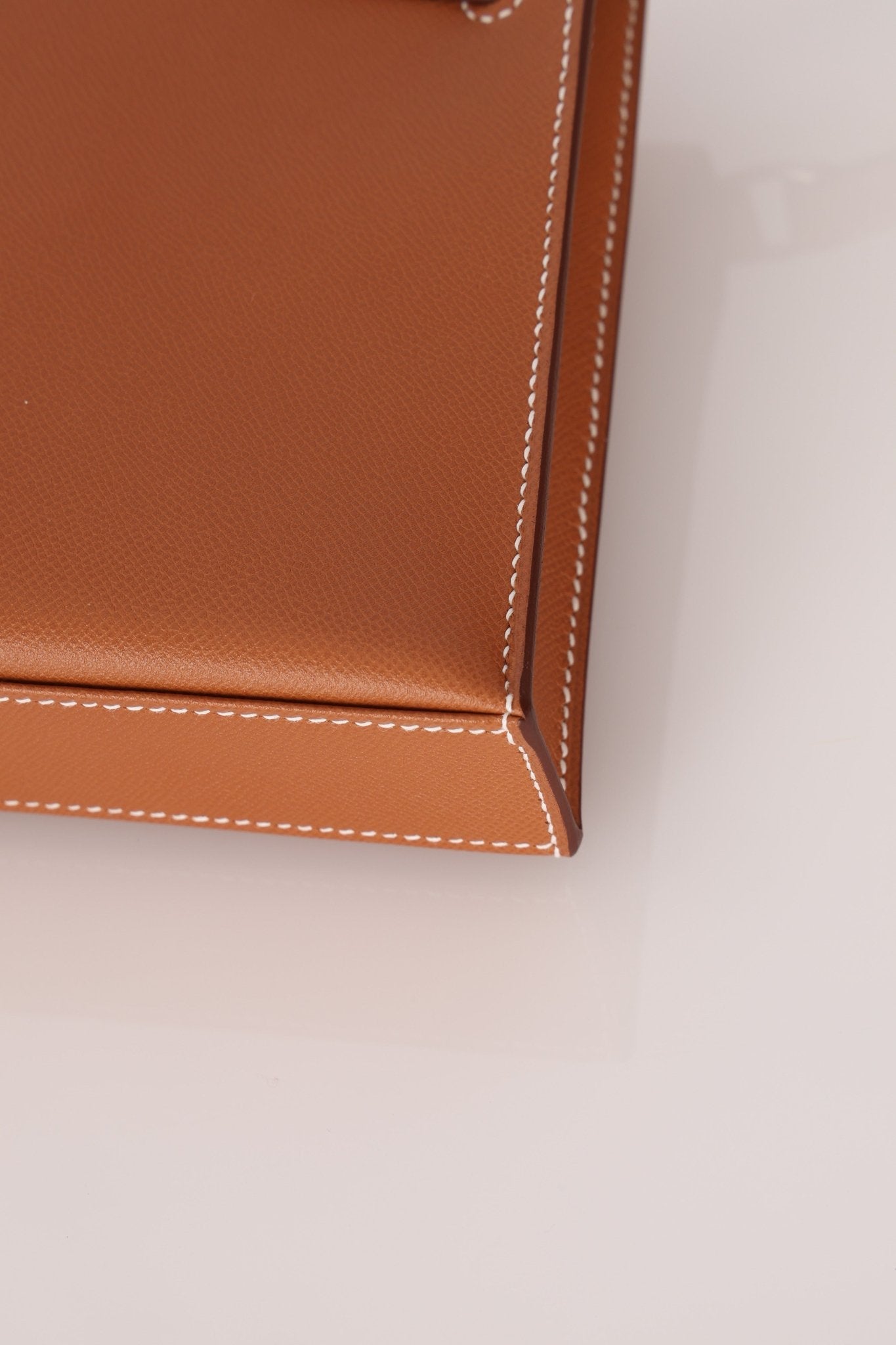 Hermès 2024 Gold Veau Madame Kelly Elan PHW - FashioNica