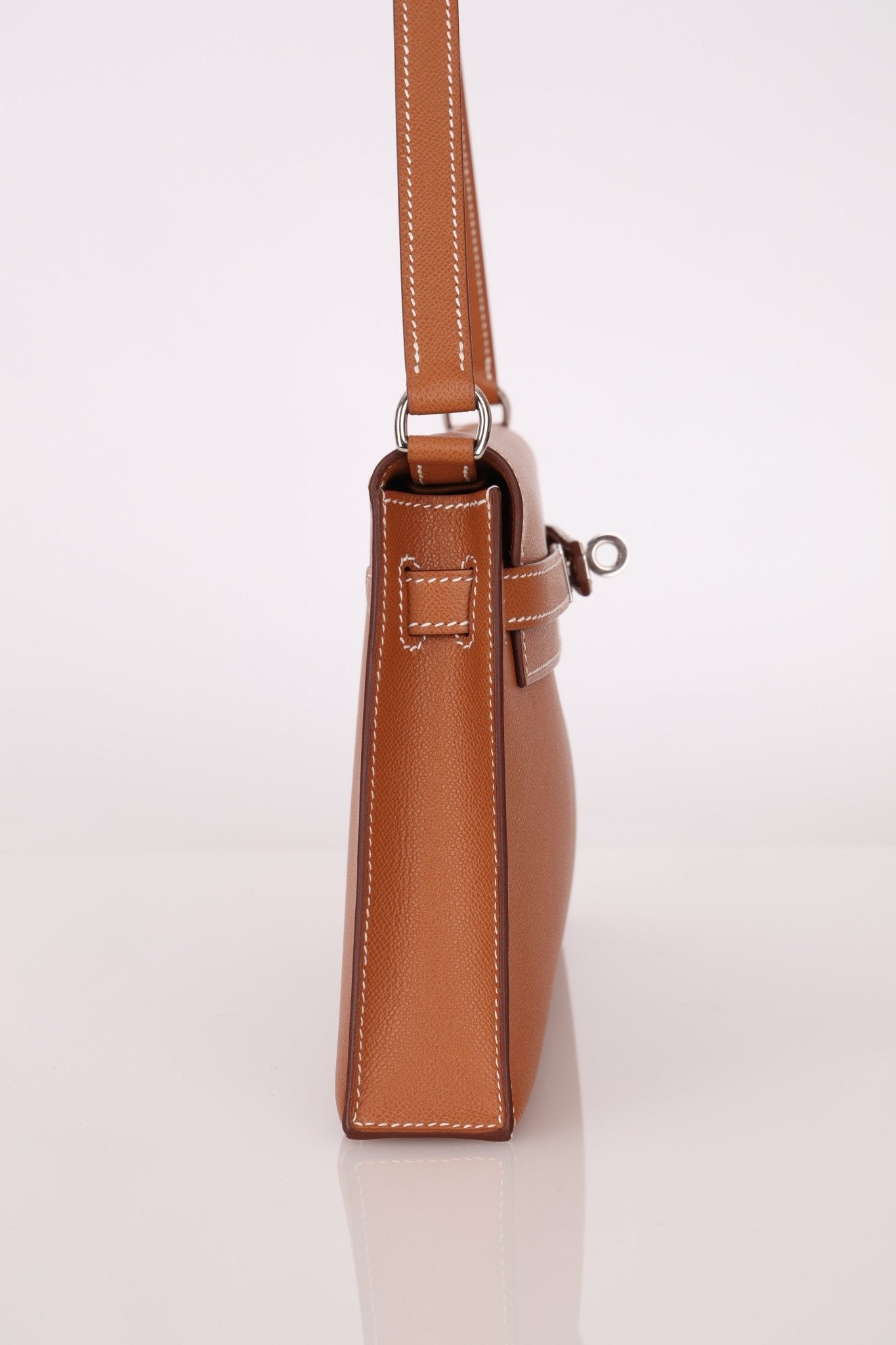 Hermès 2024 Gold Veau Madame Kelly Elan PHW - FashioNica