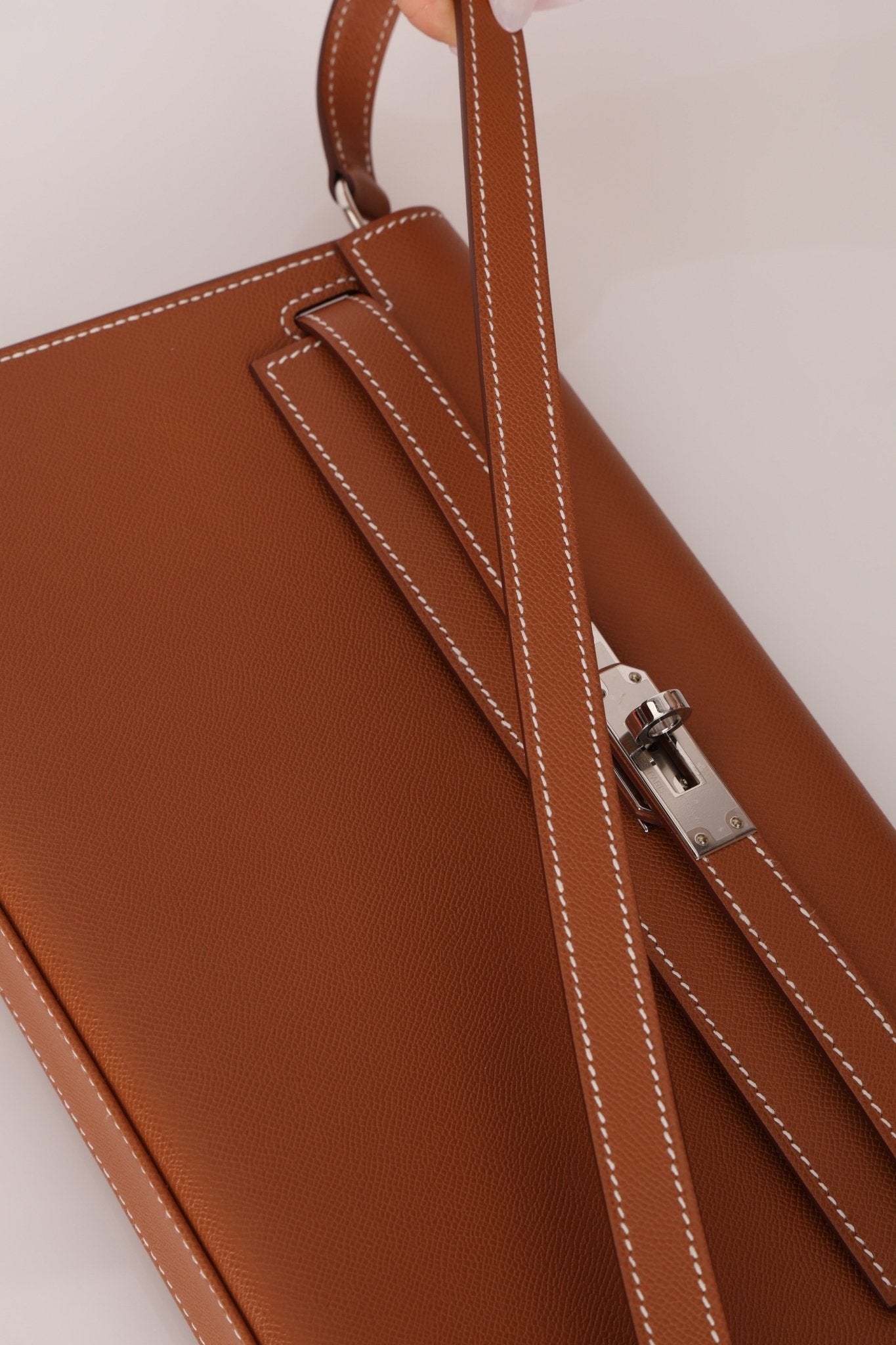 Hermès 2024 Gold Veau Madame Kelly Elan PHW - FashioNica