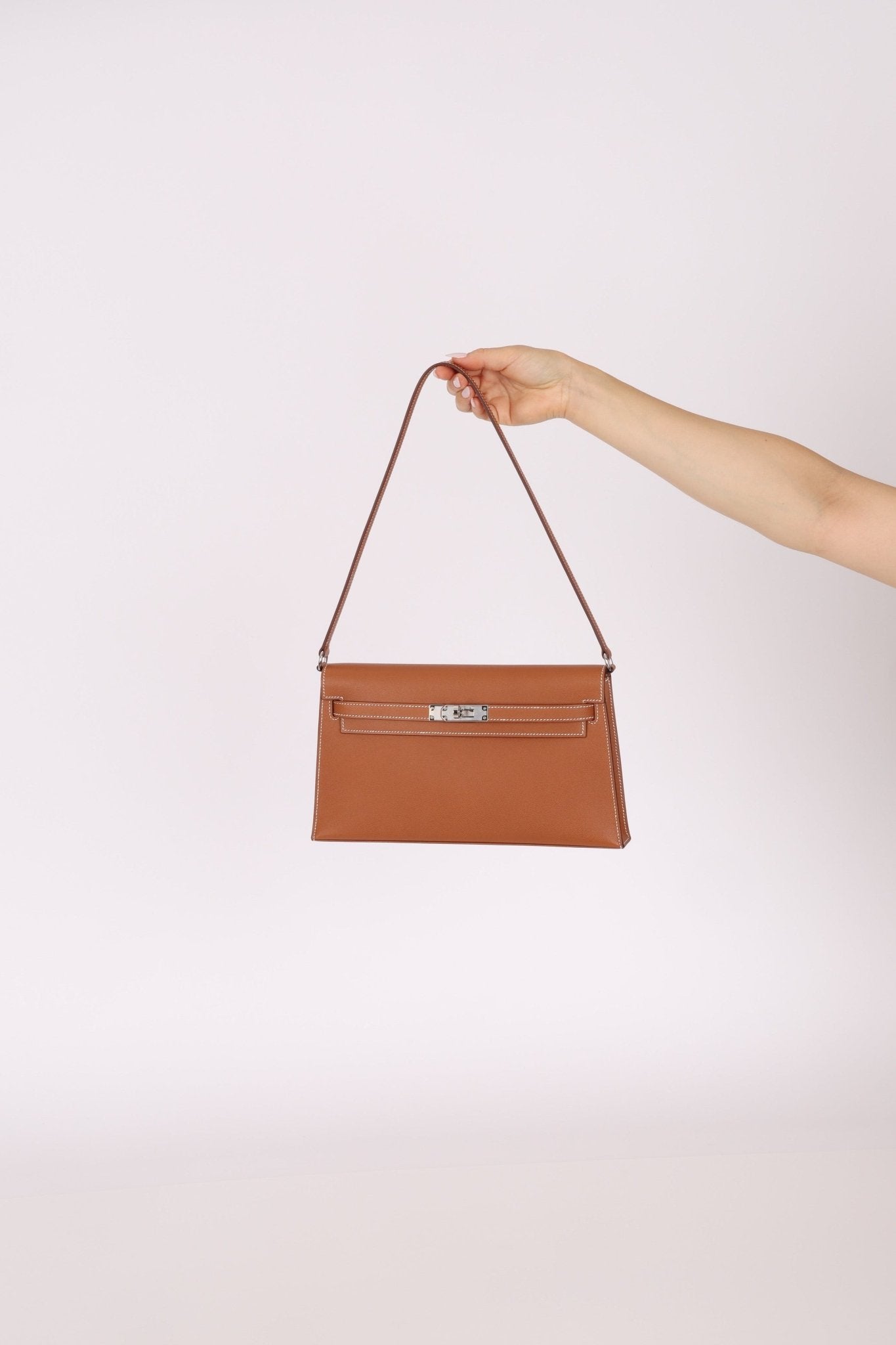 Hermès 2024 Gold Veau Madame Kelly Elan PHW - FashioNica