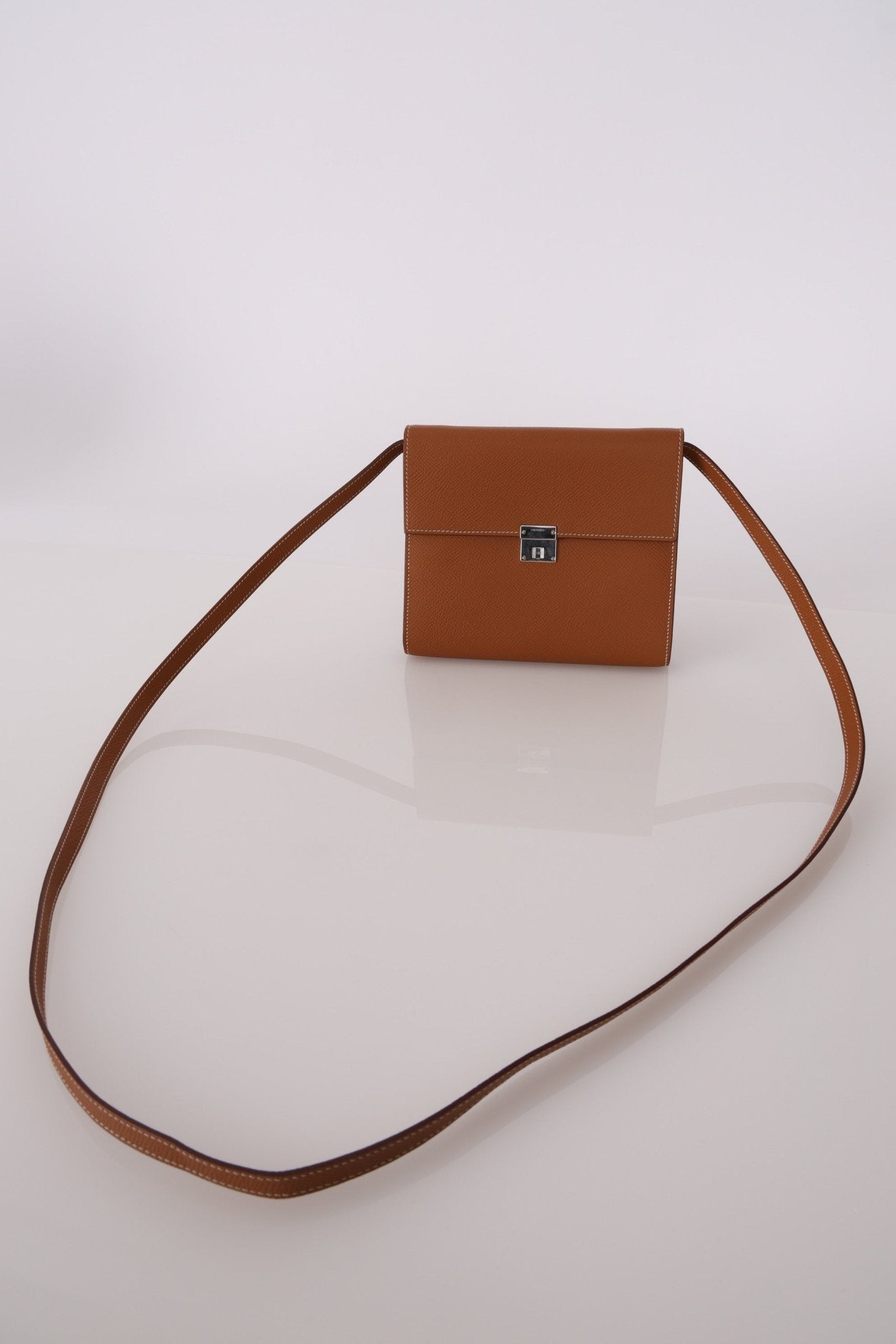 Hermès Clic Wallet on Strap - FashioNica