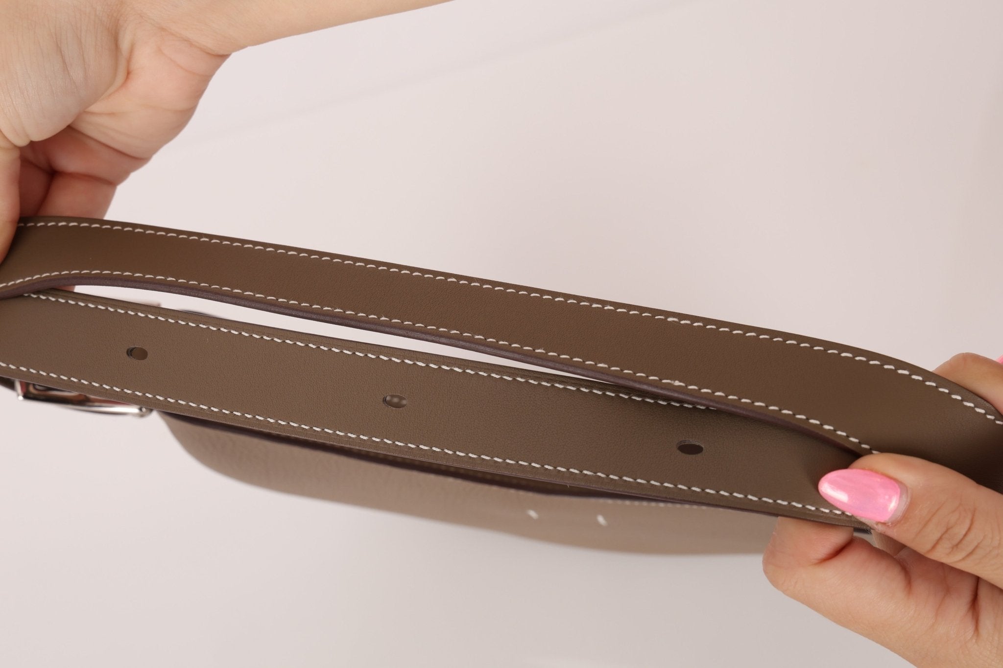 Hermès Etoupe Togo P’tit Arçon PHW - FashioNica