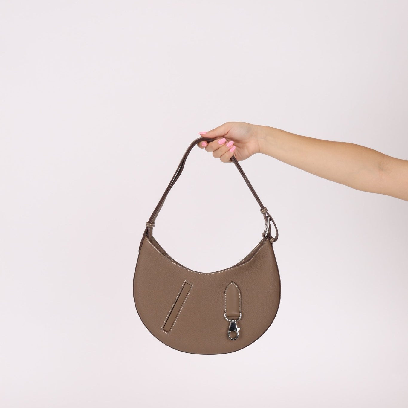 Hermès Etoupe Togo P’tit Arçon PHW - FashioNica