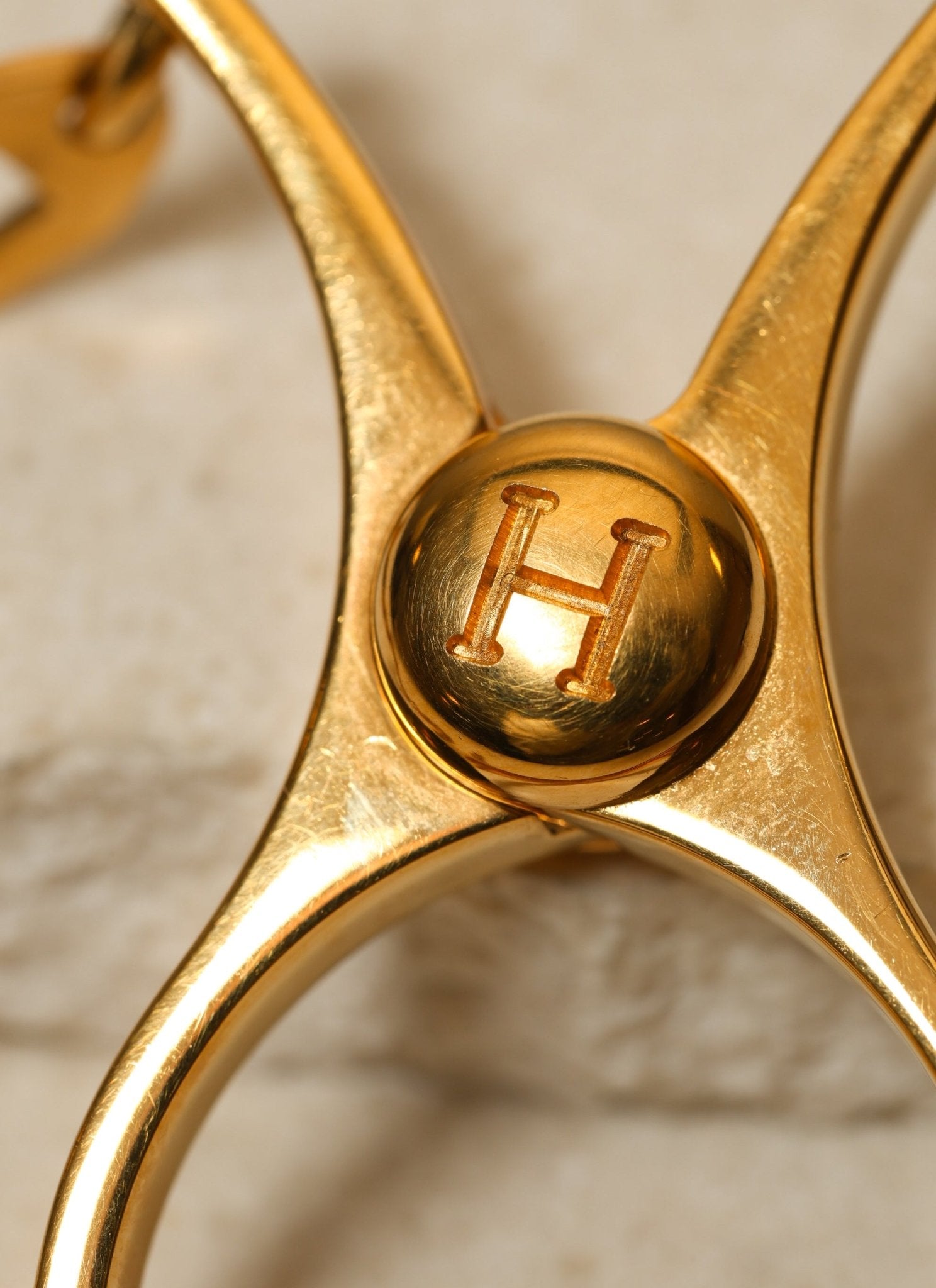 Hermès Filou Glove Clip - FashioNica