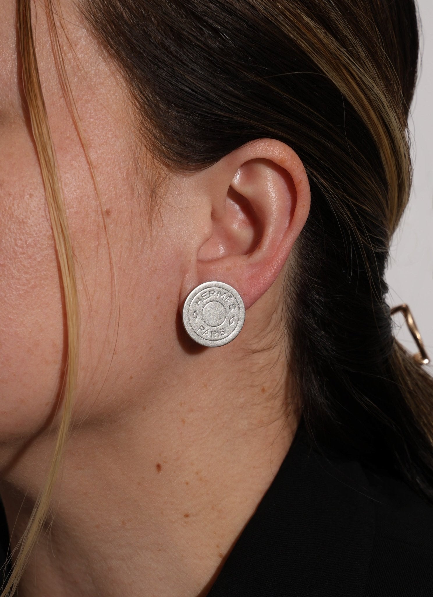 Hermès Silver Matte Clou de Selle Clip - On Earrings - FashioNica
