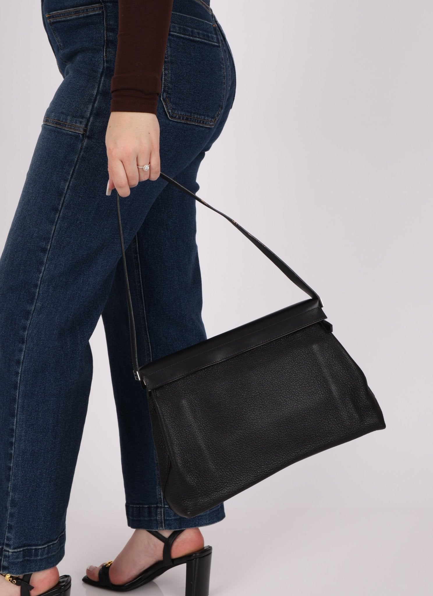 Hermès Togo Leather Yeoh Bag - FashioNica