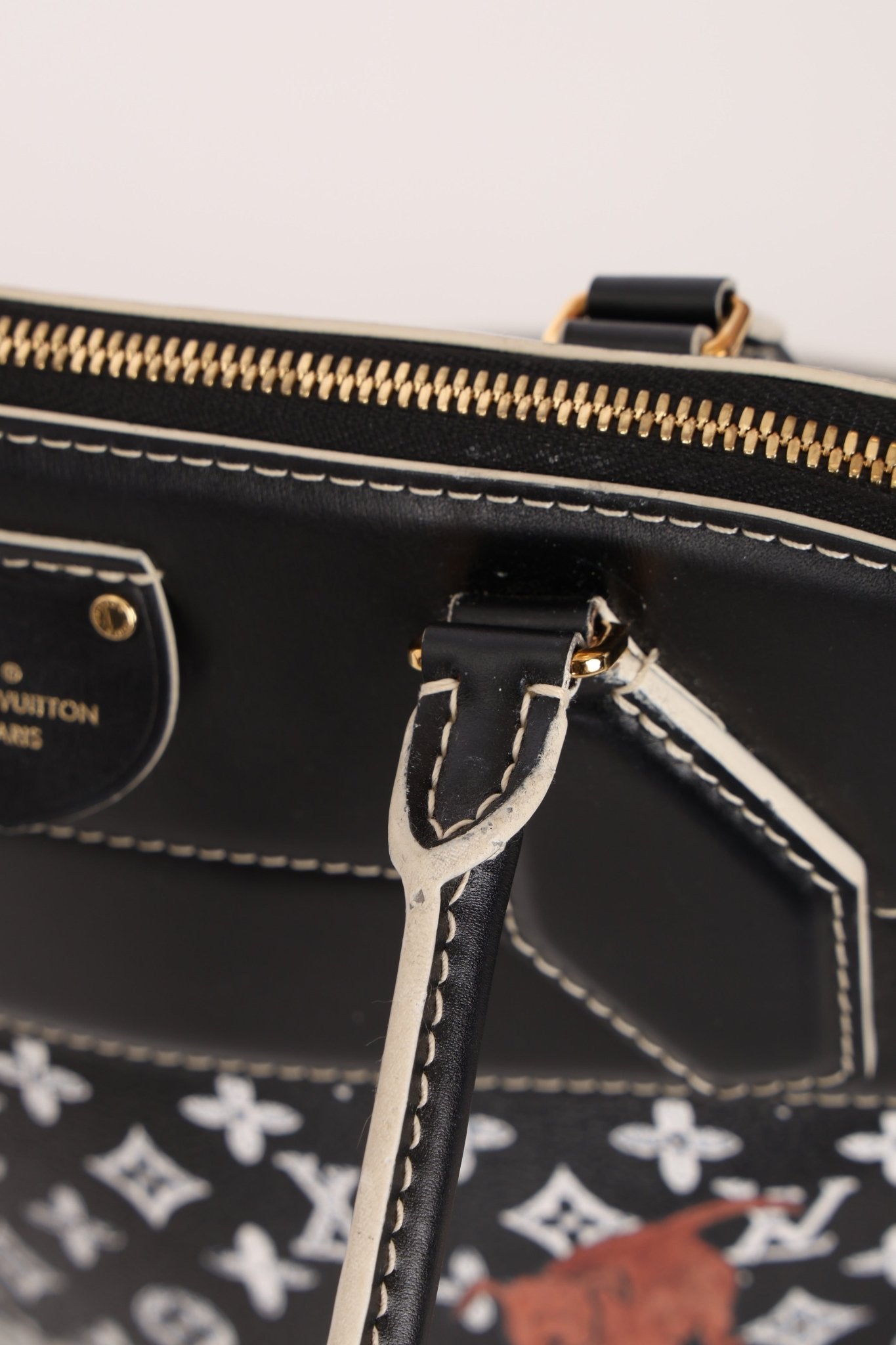 Limited Edition 2018 Louis Vuitton x Grace Coddington Catogram Alma MM - FashioNica