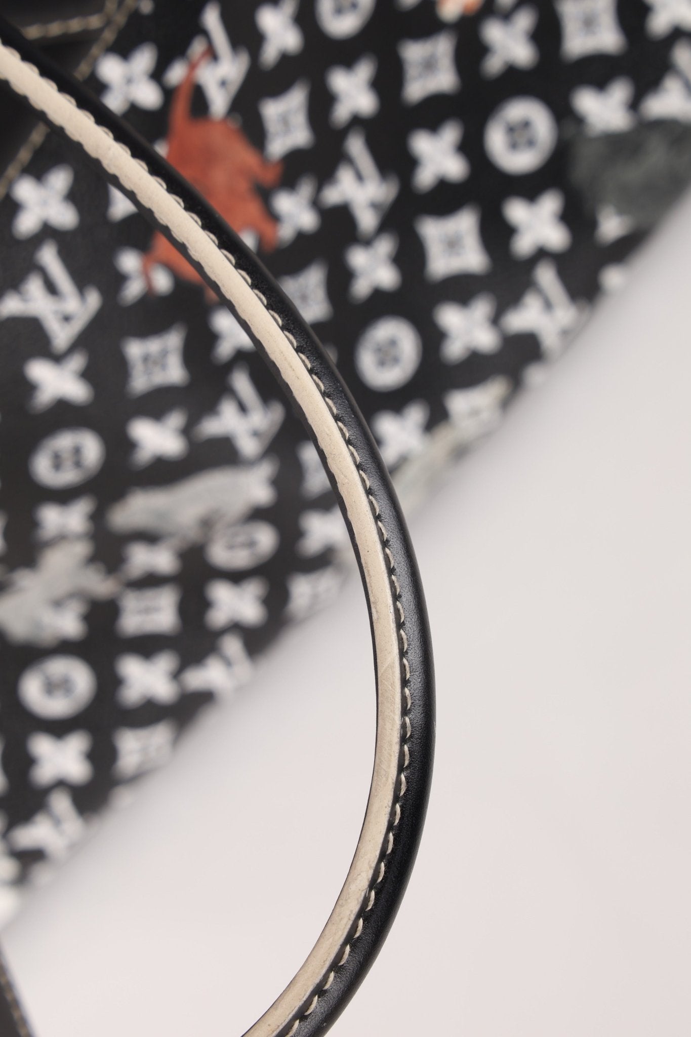 Limited Edition 2018 Louis Vuitton x Grace Coddington Catogram Alma MM - FashioNica