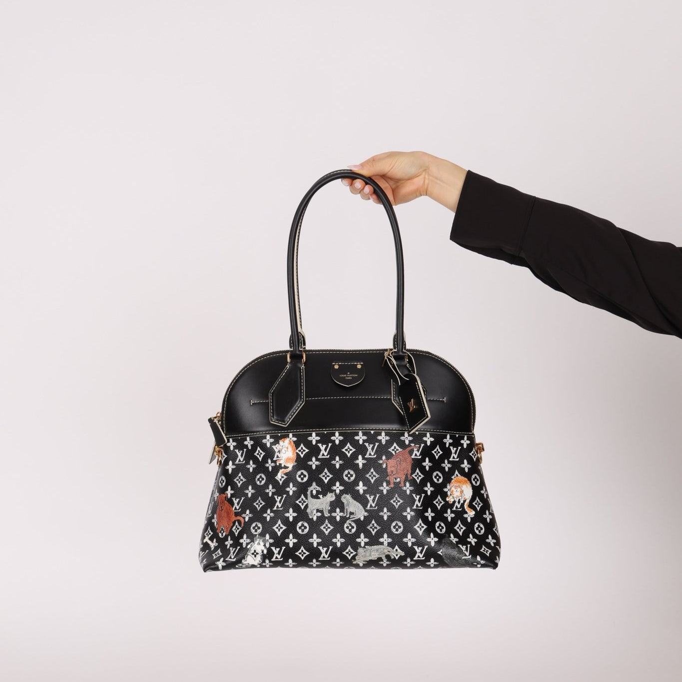 Limited Edition 2018 Louis Vuitton x Grace Coddington Catogram Alma MM - FashioNica