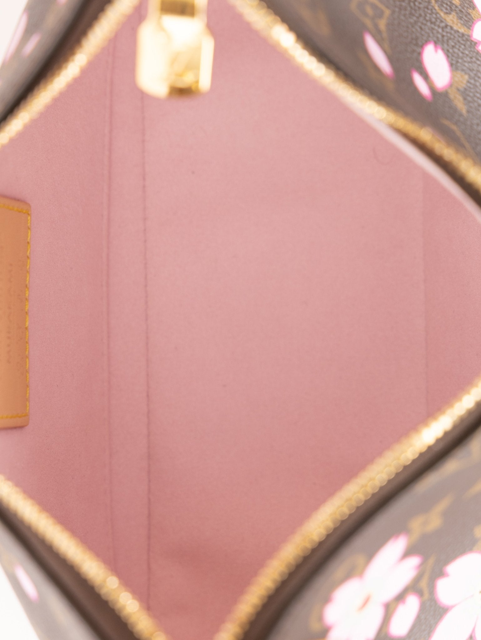 Limited Edition 2025 Louis Vuitton x Takashi Murakami Cherry Blossom Boulogne PM - FashioNica