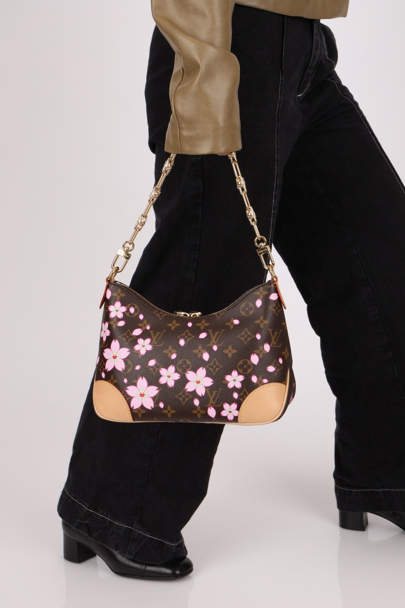 Limited Edition 2025 Louis Vuitton x Takashi Murakami Cherry Blossom Boulogne PM - FashioNica