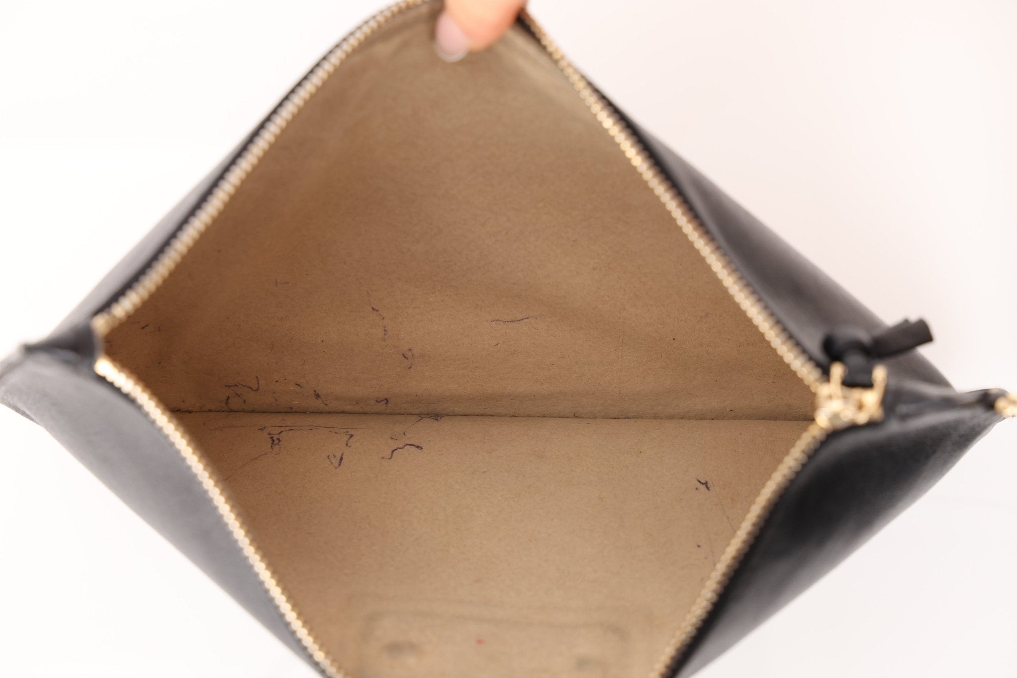 Limited Edition Bottega Veneta Black Intrecciato Large Cabat with Pouch - FashioNica