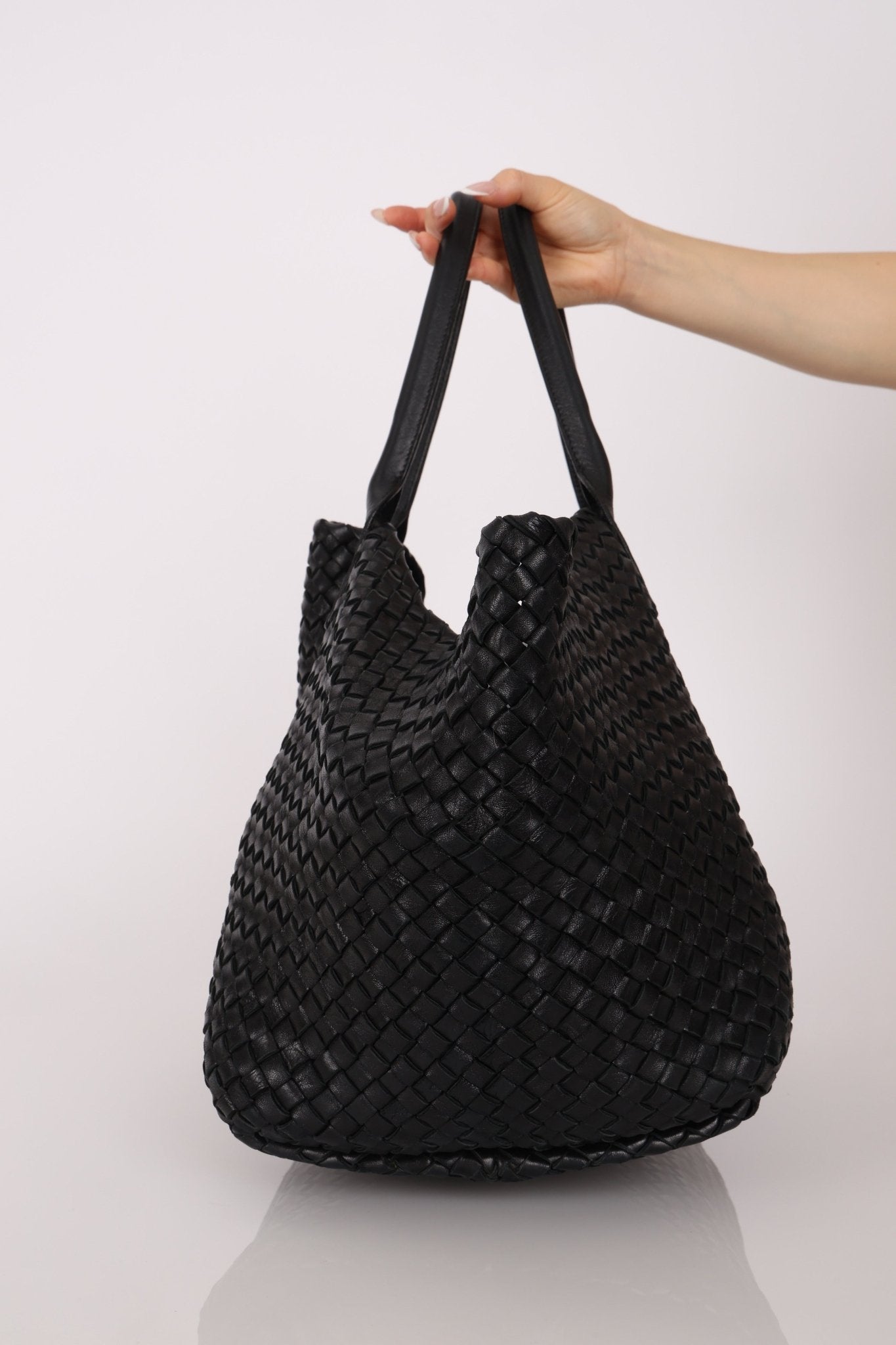 Limited Edition Bottega Veneta Black Intrecciato Large Cabat with Pouch - FashioNica