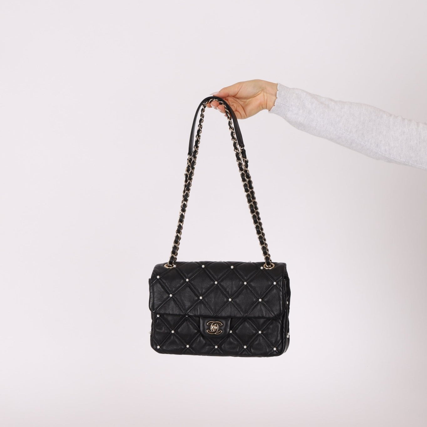 Limited Edition Chanel 2019 Medium Lambskin Pearl Quilted Flap Bag - FashioNica