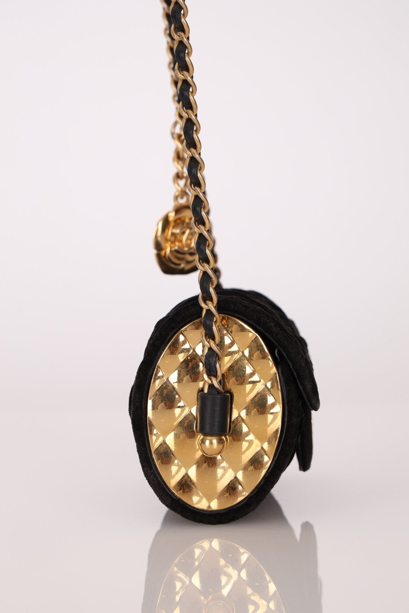 Limited Edition Chanel Métiers D'art 2021 Velvet Embossed Jewel Miniaudiere - FashioNica