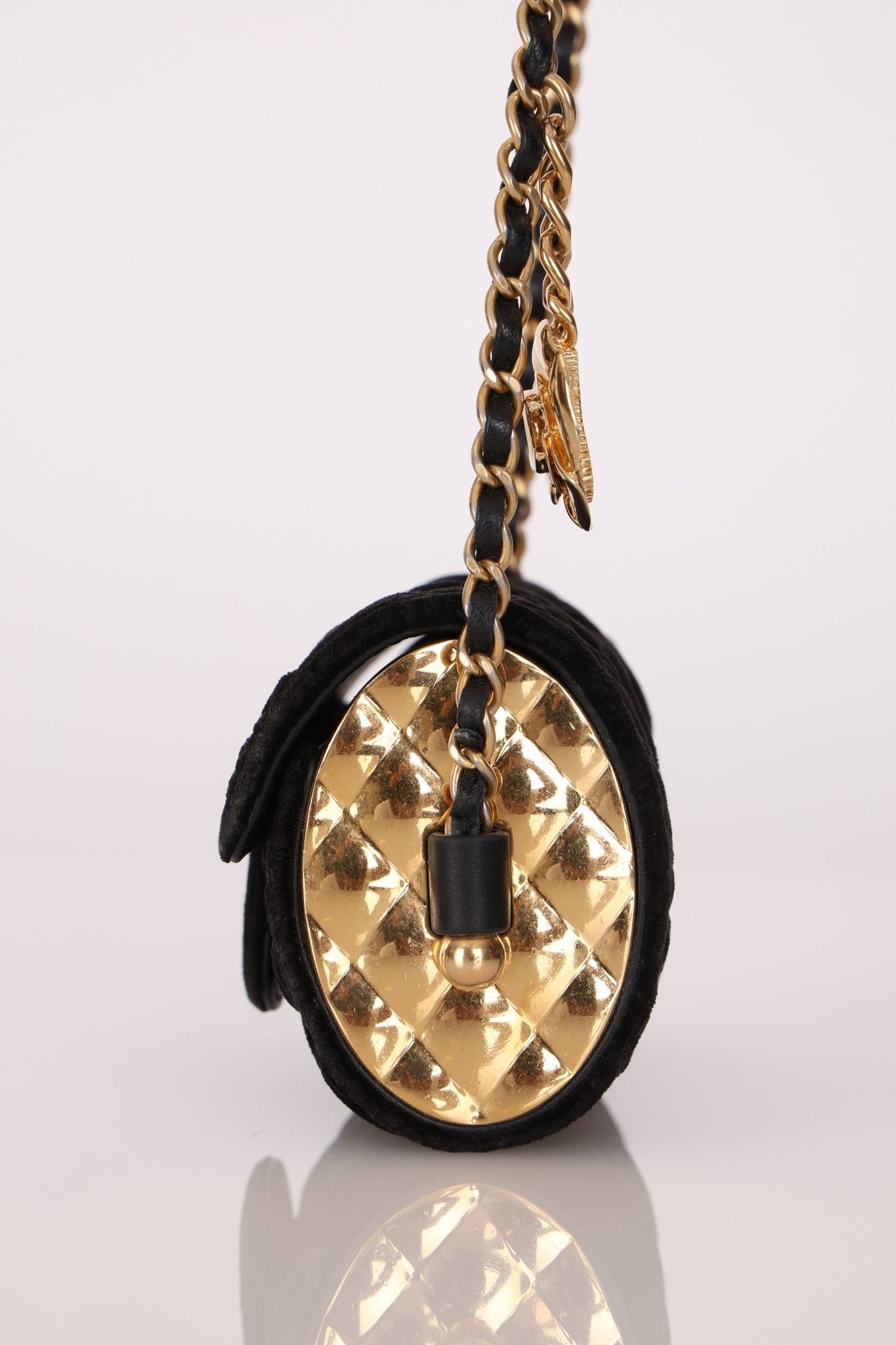 Limited Edition Chanel Métiers D'art 2021 Velvet Embossed Jewel Miniaudiere - FashioNica