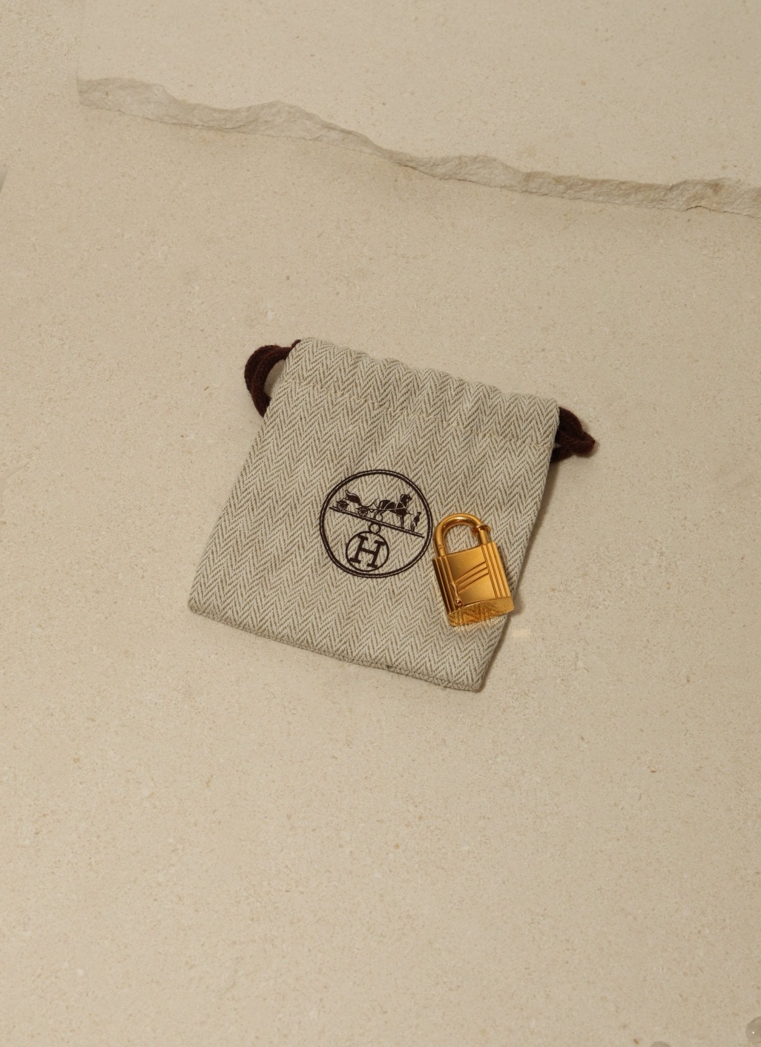 Limited Edition Hermès 1998 Annee de l’Arbre Cadena - FashioNica