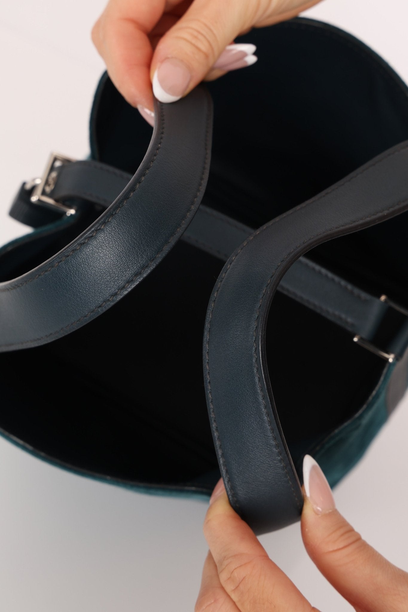 Limited Edition Hermès 2014 Blue Peacock Doblis and Vert Cyprès Swift Picotin 18 - FashioNica