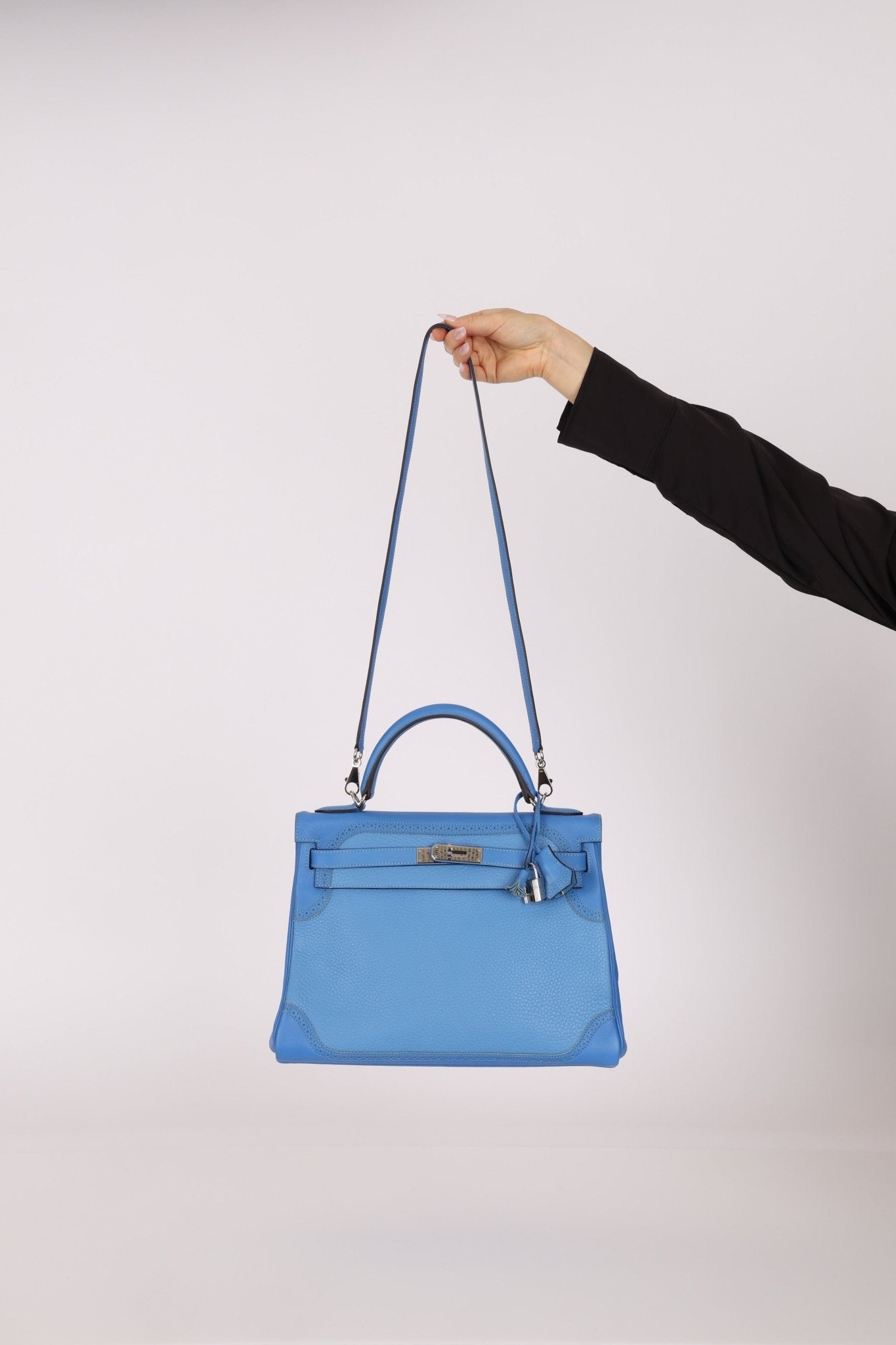 Limited Edition Hermès 2015 Bleu Paradise Clemence and Evercolor Ghillies Kelly 32 Retourne PHW - FashioNica