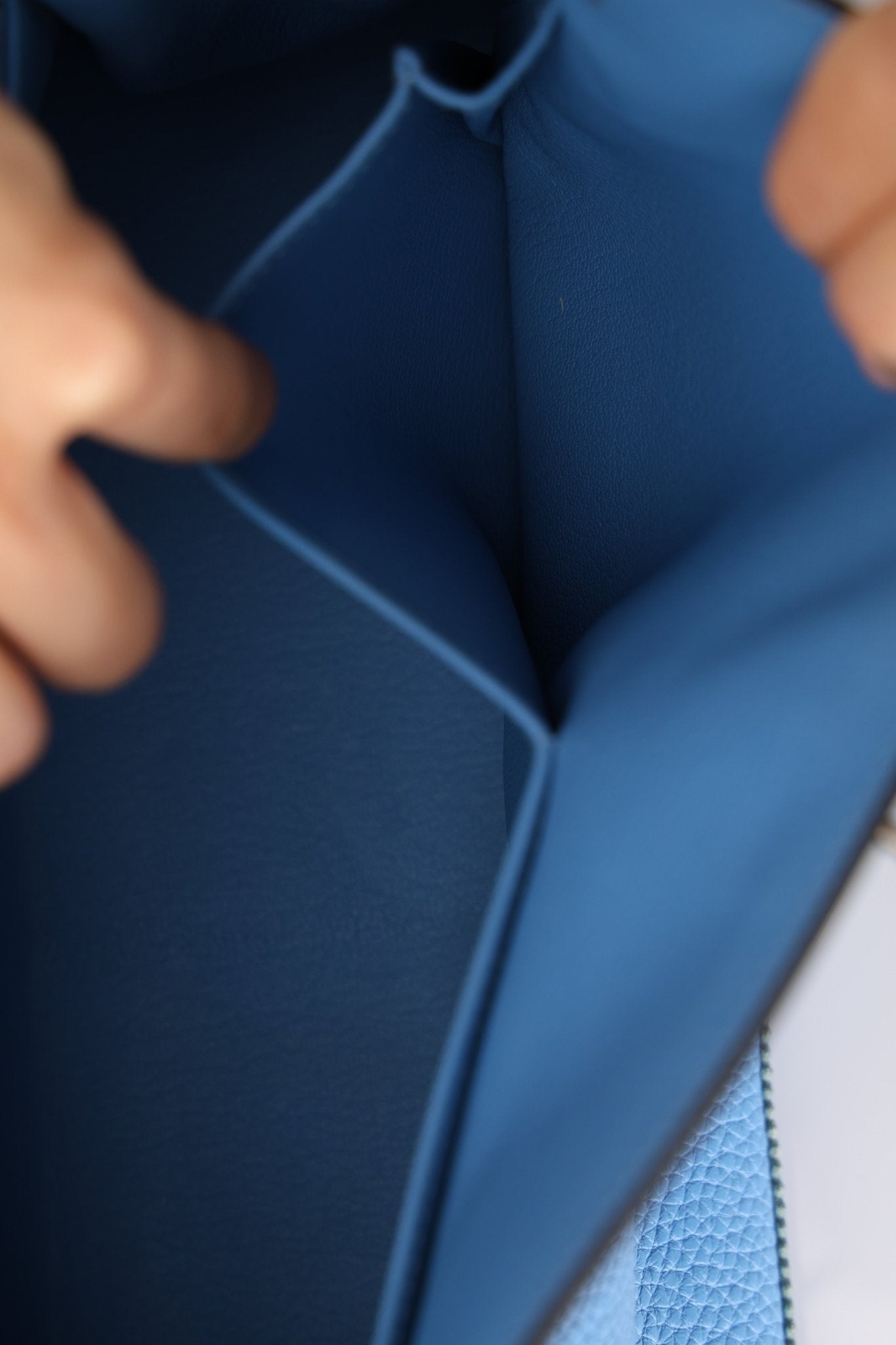 Limited Edition Hermès 2015 Bleu Paradise Clemence and Evercolor Ghillies Kelly 32 Retourne PHW - FashioNica