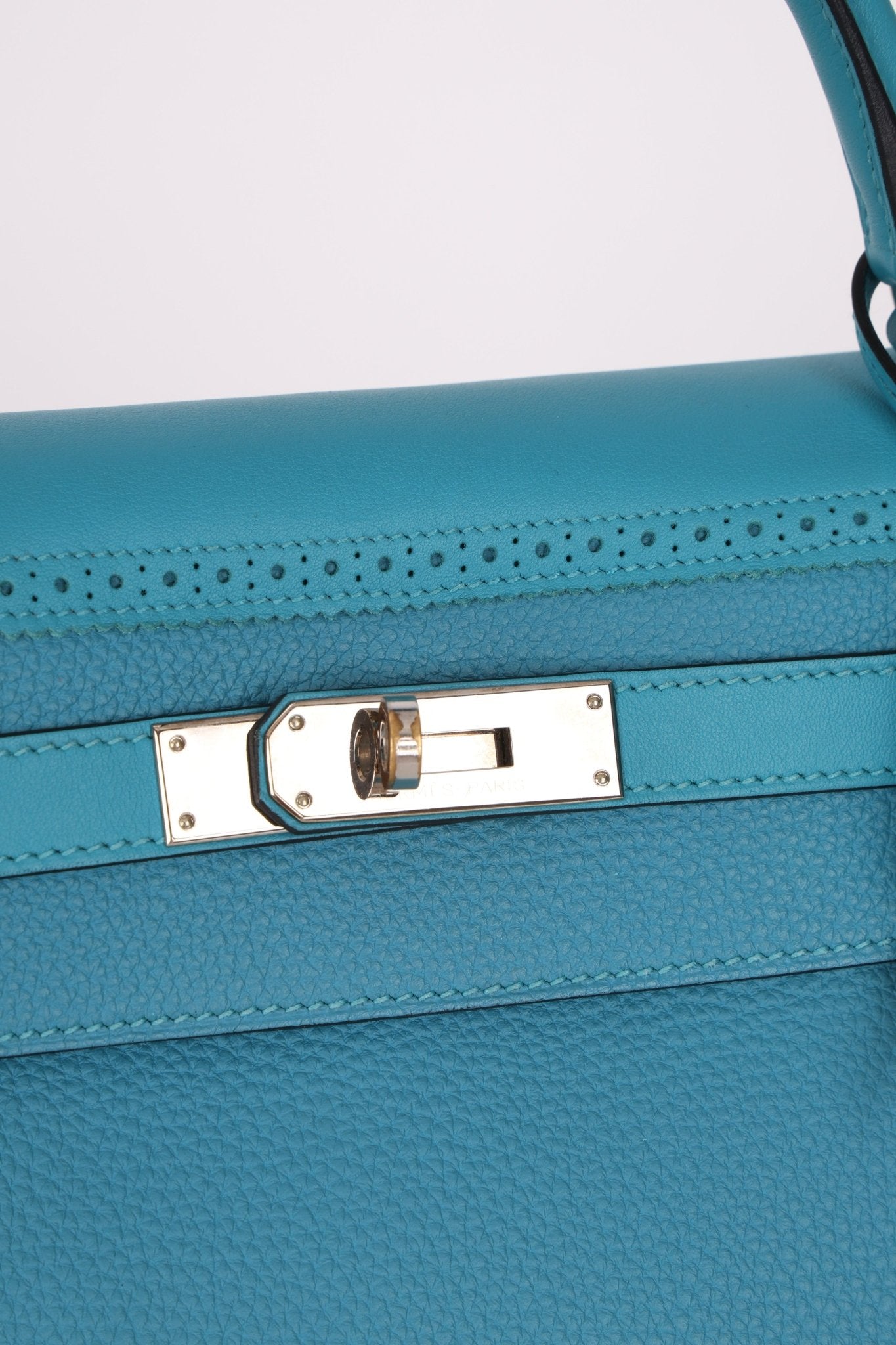 Limited Edition Hermès 2015 Turquoise Togo & Swift Ghillies Kelly 32 PHW - FashioNica