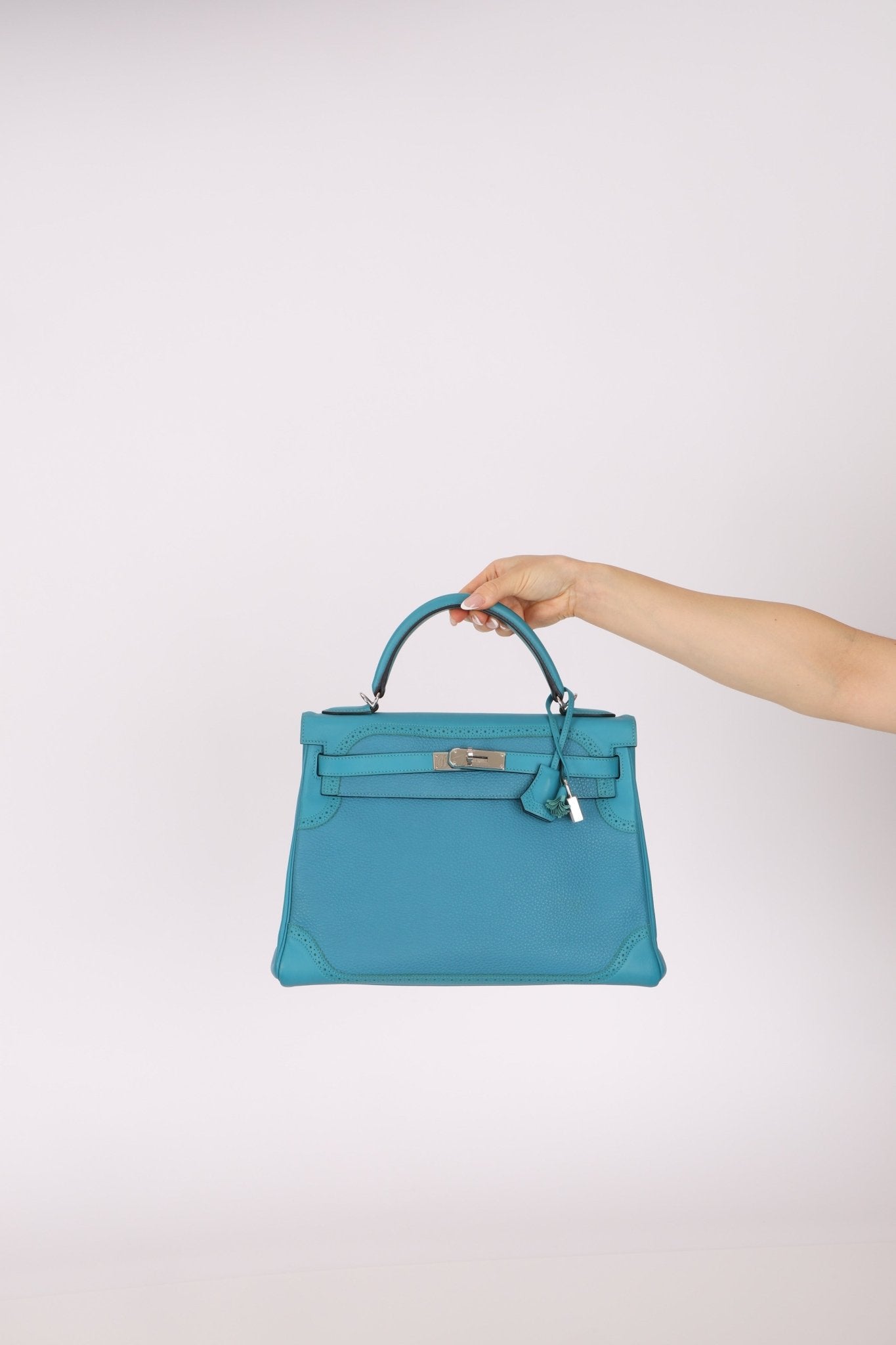 Limited Edition Hermès 2015 Turquoise Togo & Swift Ghillies Kelly 32 PHW - FashioNica